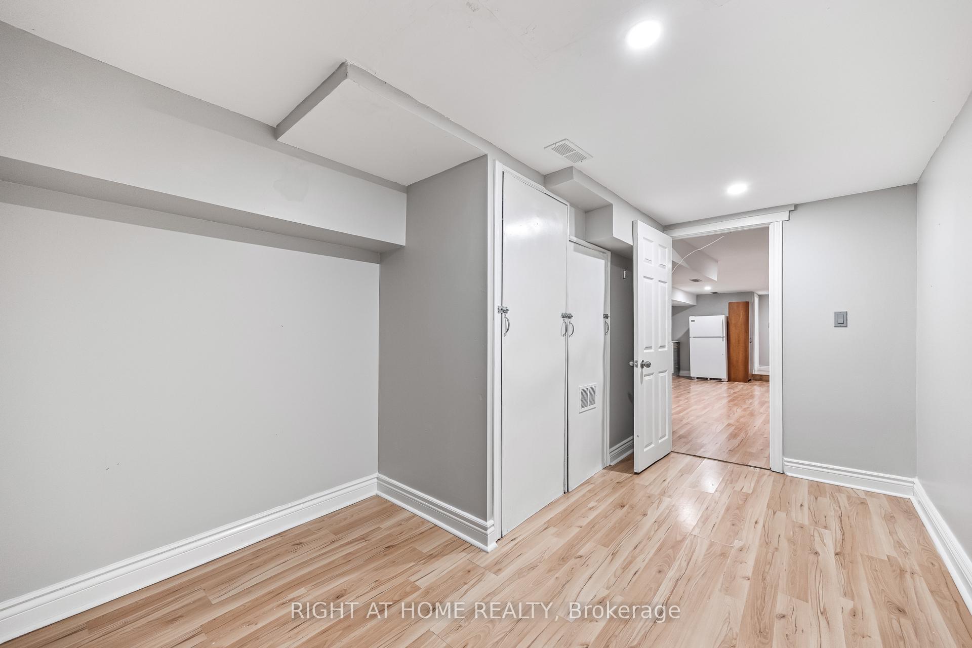 Photo 42 of 138 Osler Street, Toronto, Weston-Pellam Park — HOMEH