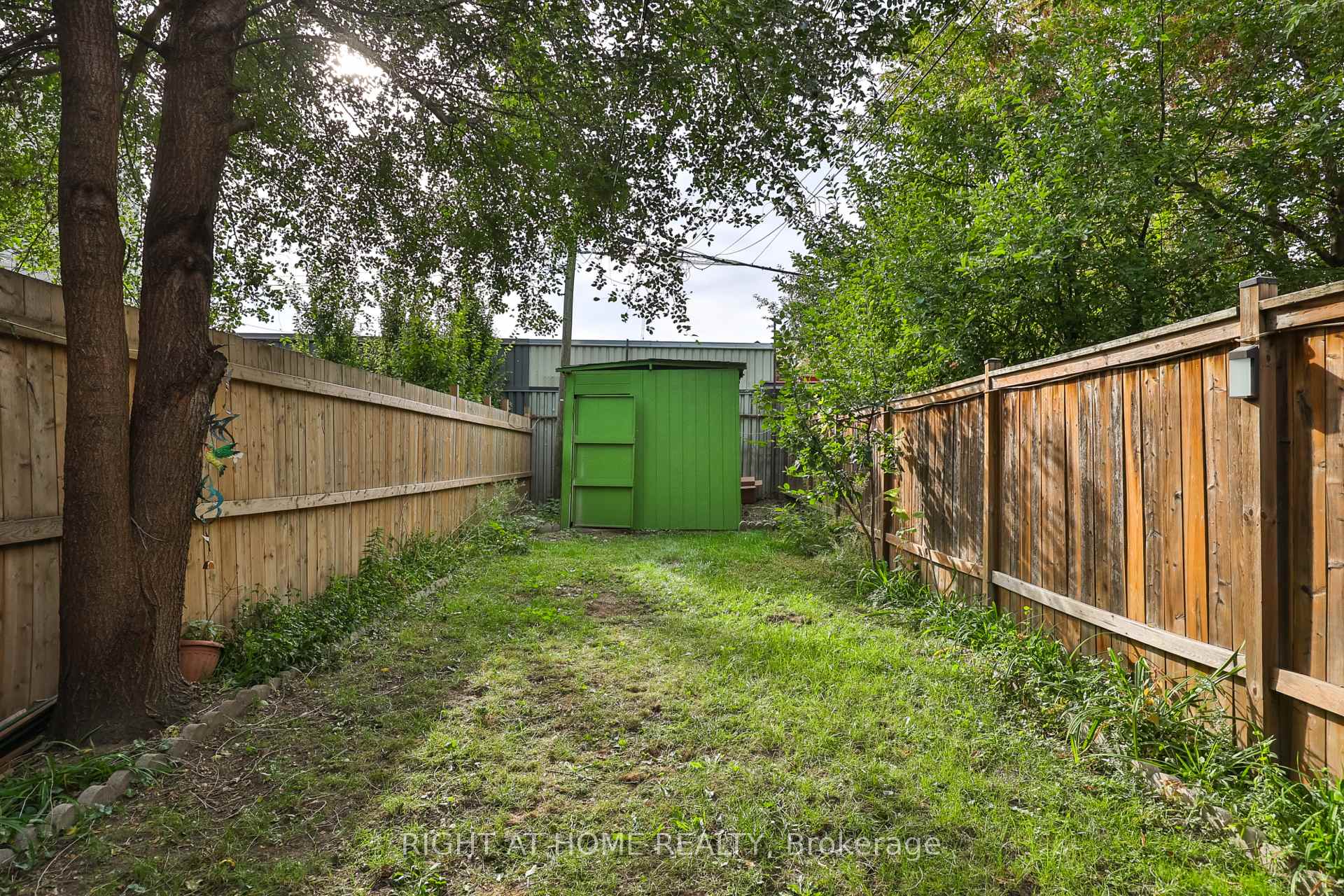 Photo 45 of 138 Osler Street, Toronto, Weston-Pellam Park — HOMEH