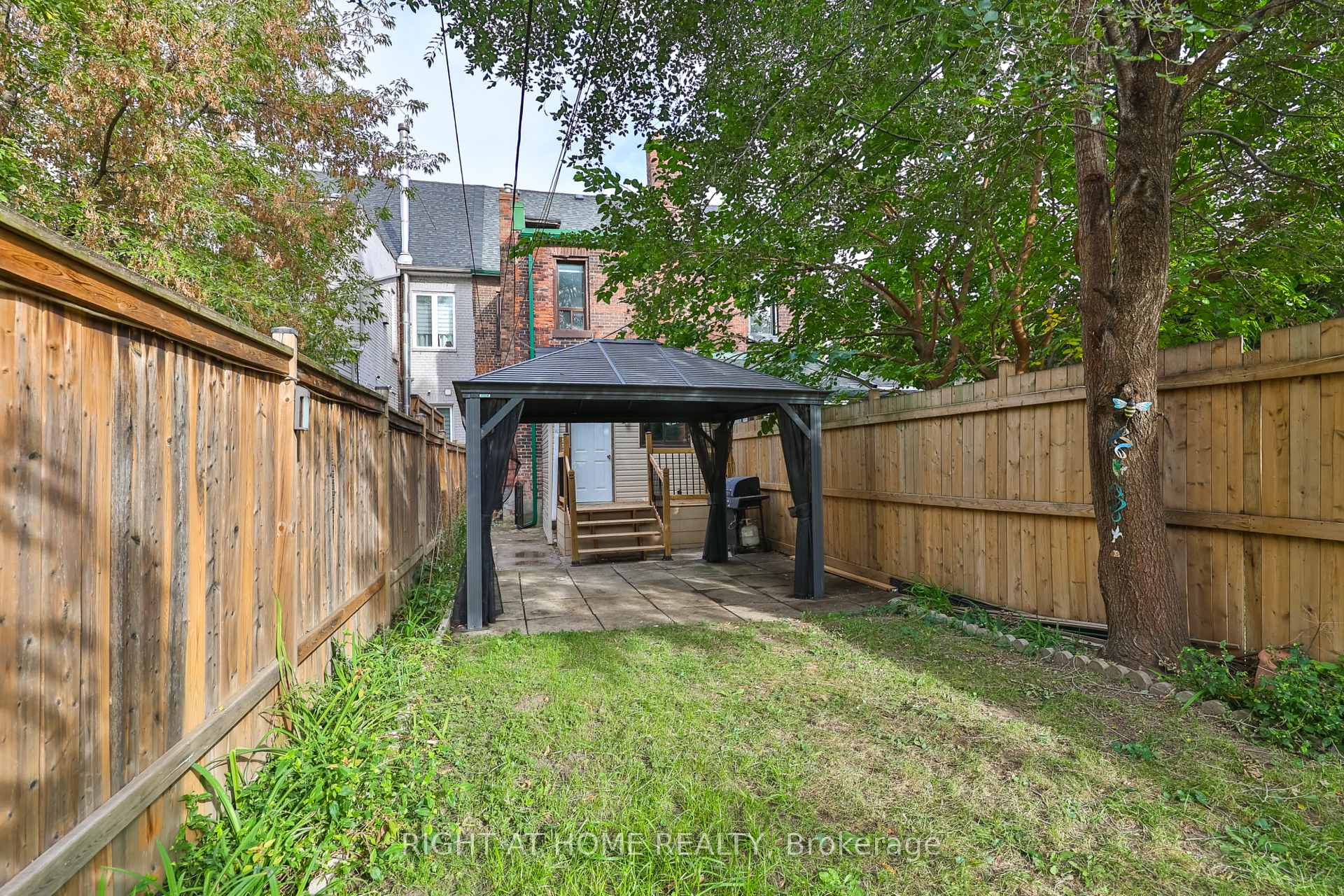 Photo 46 of 138 Osler Street, Toronto, Weston-Pellam Park — HOMEH