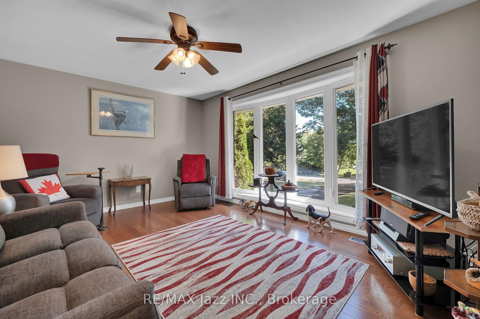 Photo 7 of 480 Murray Street, Quinte West, Murray Ward — HOMEH