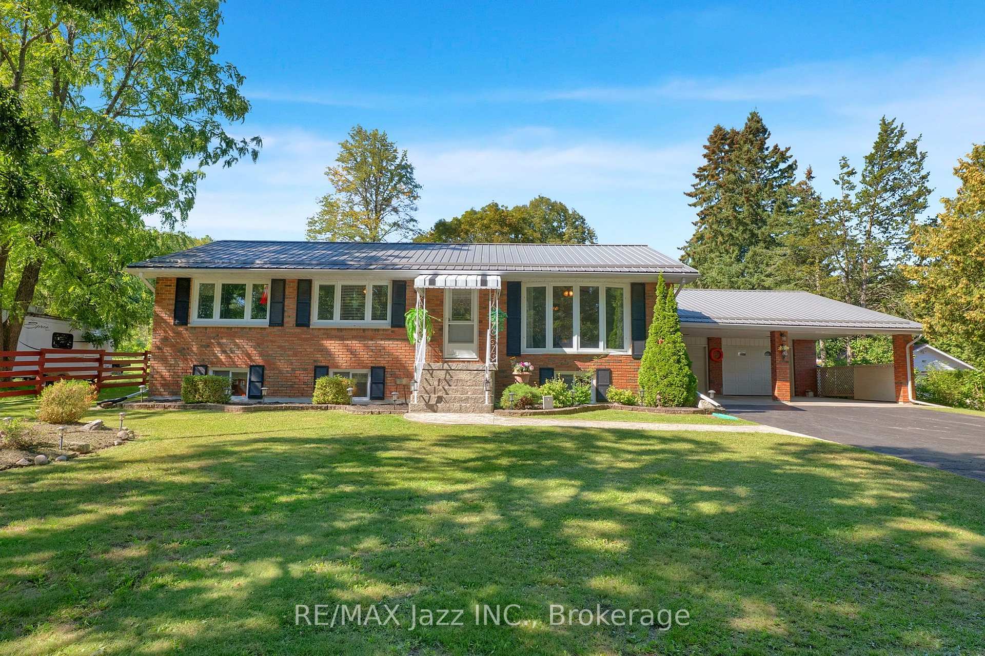 Photo 32 of 480 Murray Street, Quinte West, Murray Ward — HOMEH