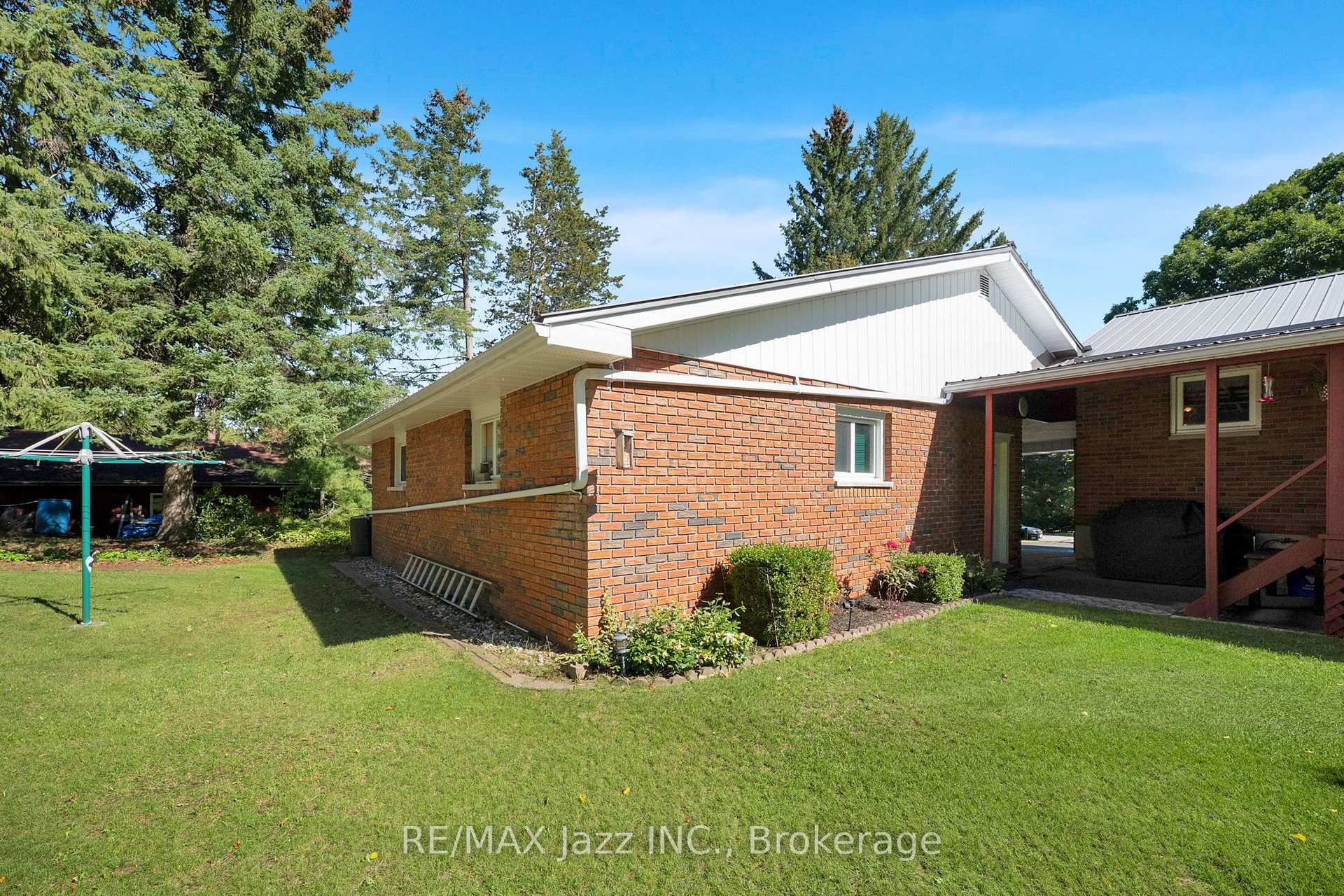 Photo 37 of 480 Murray Street, Quinte West, Murray Ward — HOMEH