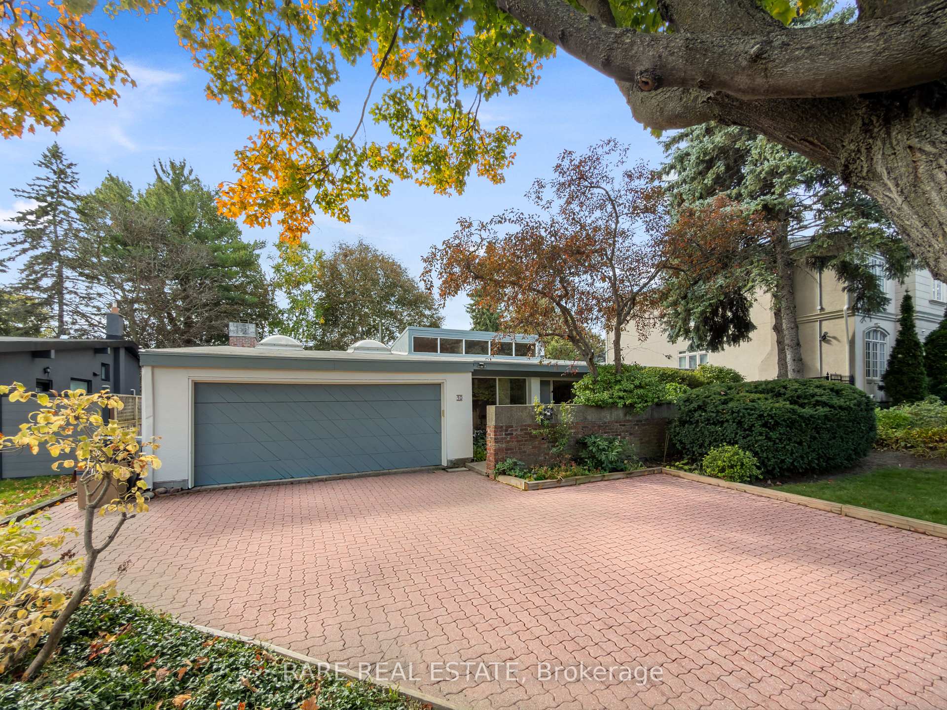 Photo 3 of 10 Wetherfield Place, North York, Banbury-Don Mills — HOMEH