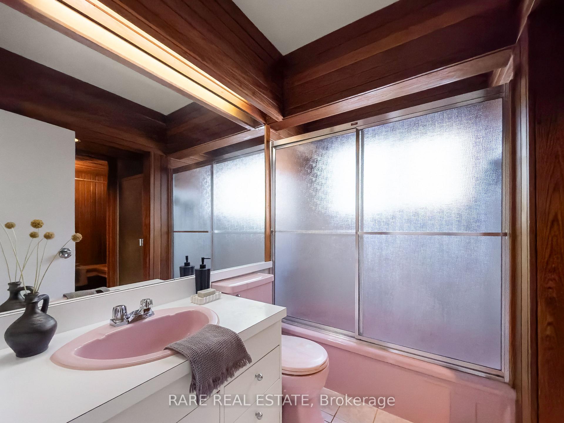 Photo 24 of 10 Wetherfield Place, North York, Banbury-Don Mills — HOMEH