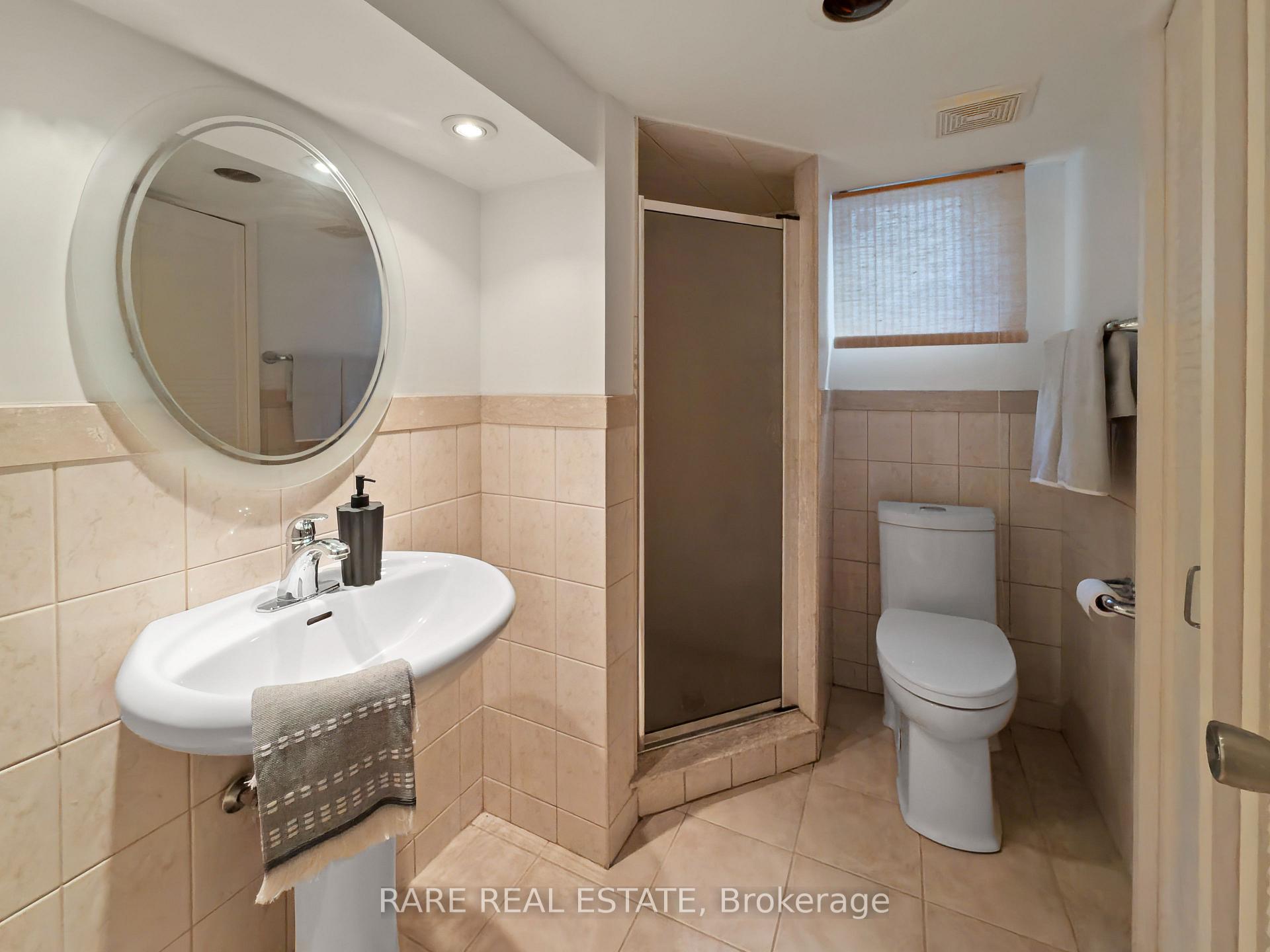 Photo 32 of 10 Wetherfield Place, North York, Banbury-Don Mills — HOMEH