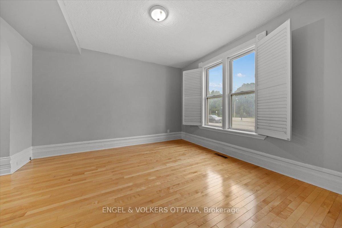 Photo 6 of 118 King Edward Avenue, Ottawa, Lower Town/Byward Market — HOMEH