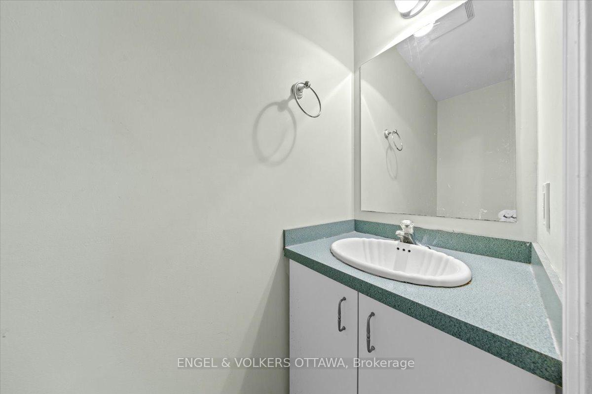 Photo 15 of 118 King Edward Avenue, Ottawa, Lower Town/Byward Market — HOMEH