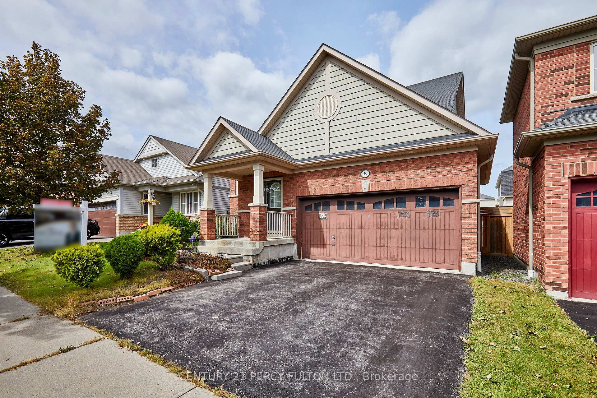 Photo 2 of 8 Knowles Street, Ajax, Central East — HOMEH