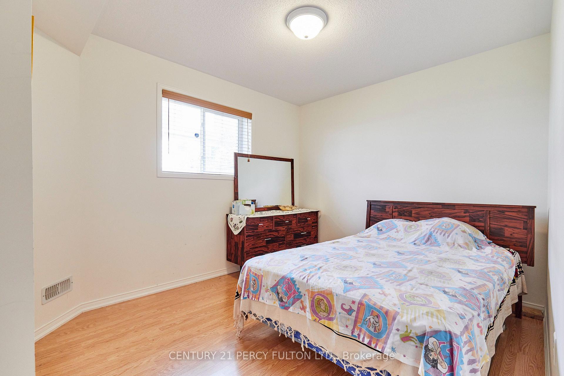Photo 29 of 8 Knowles Street, Ajax, Central East — HOMEH