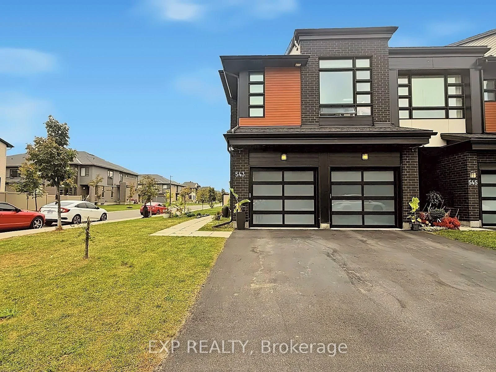 Photo of 543 Rathburn Lane