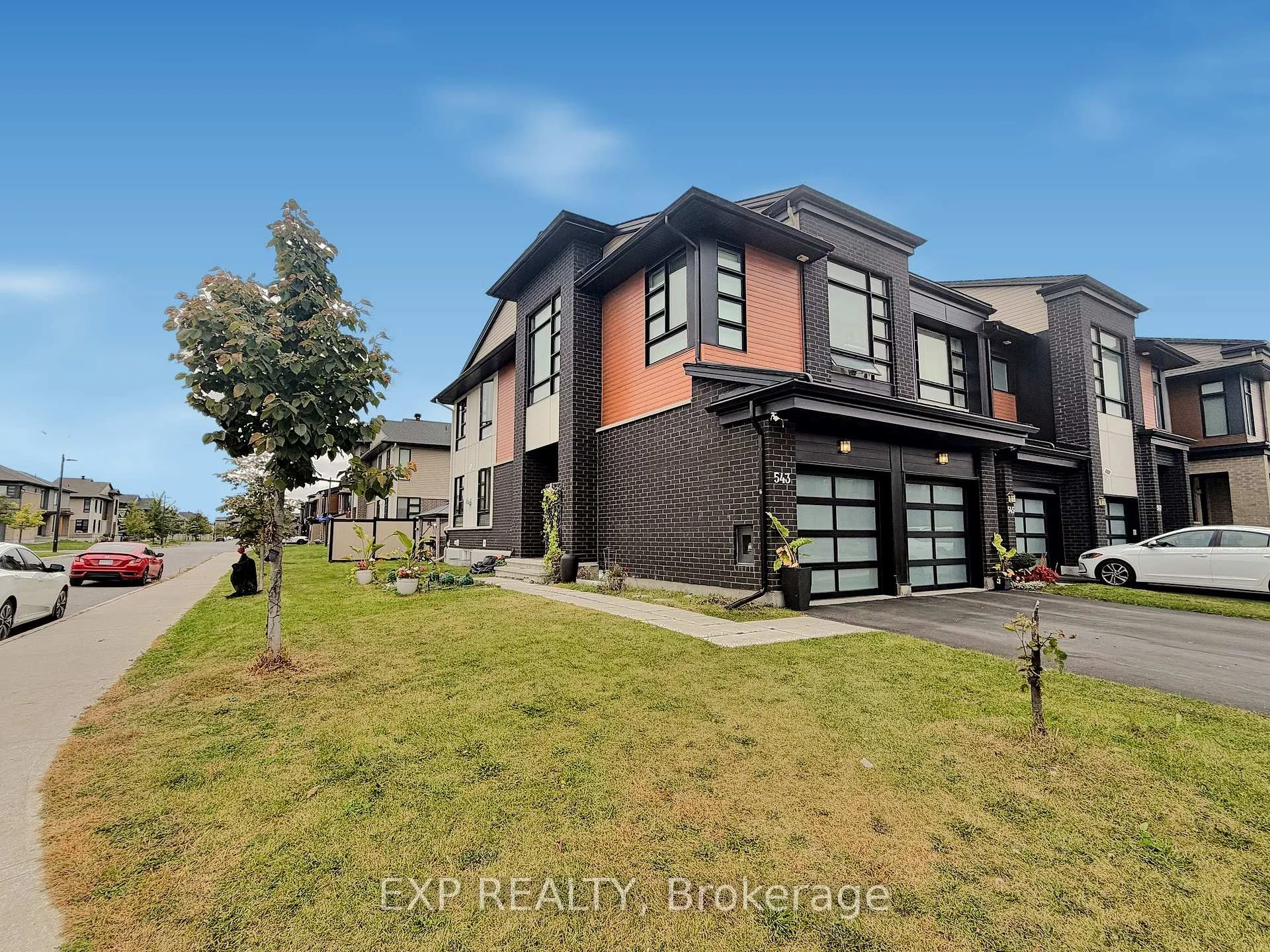Photo of 543 Rathburn Lane