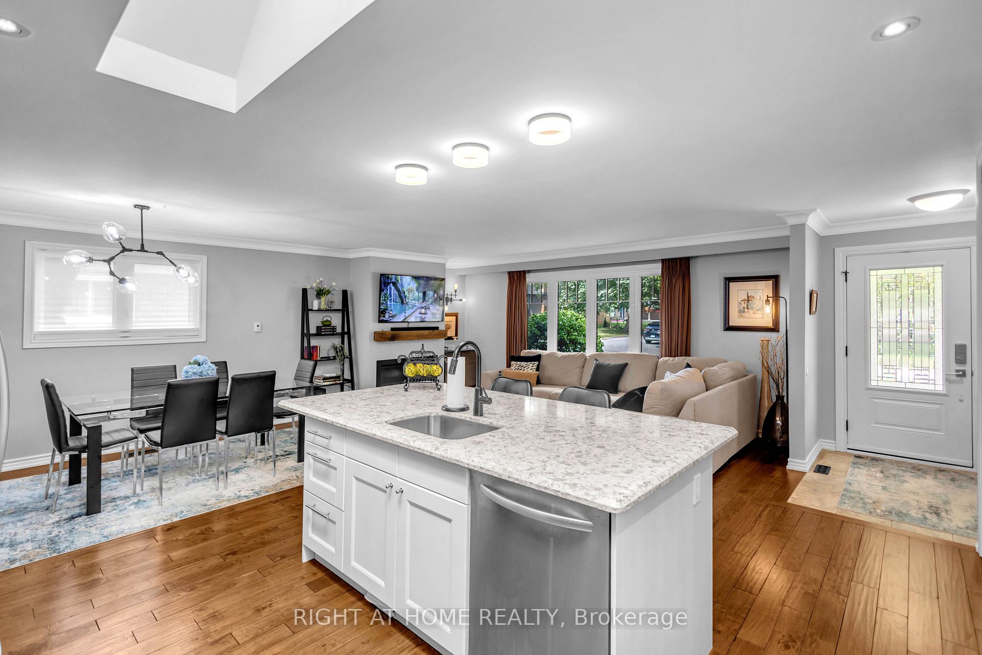 Photo 16 of 1432 Dewbourne Crescent, Burlington, Palmer — HOMEH