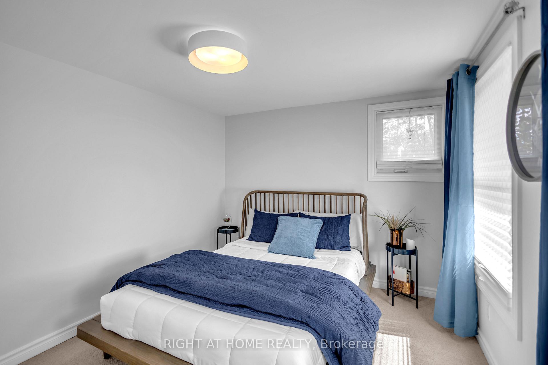 Photo 18 of 1432 Dewbourne Crescent, Burlington, Palmer — HOMEH