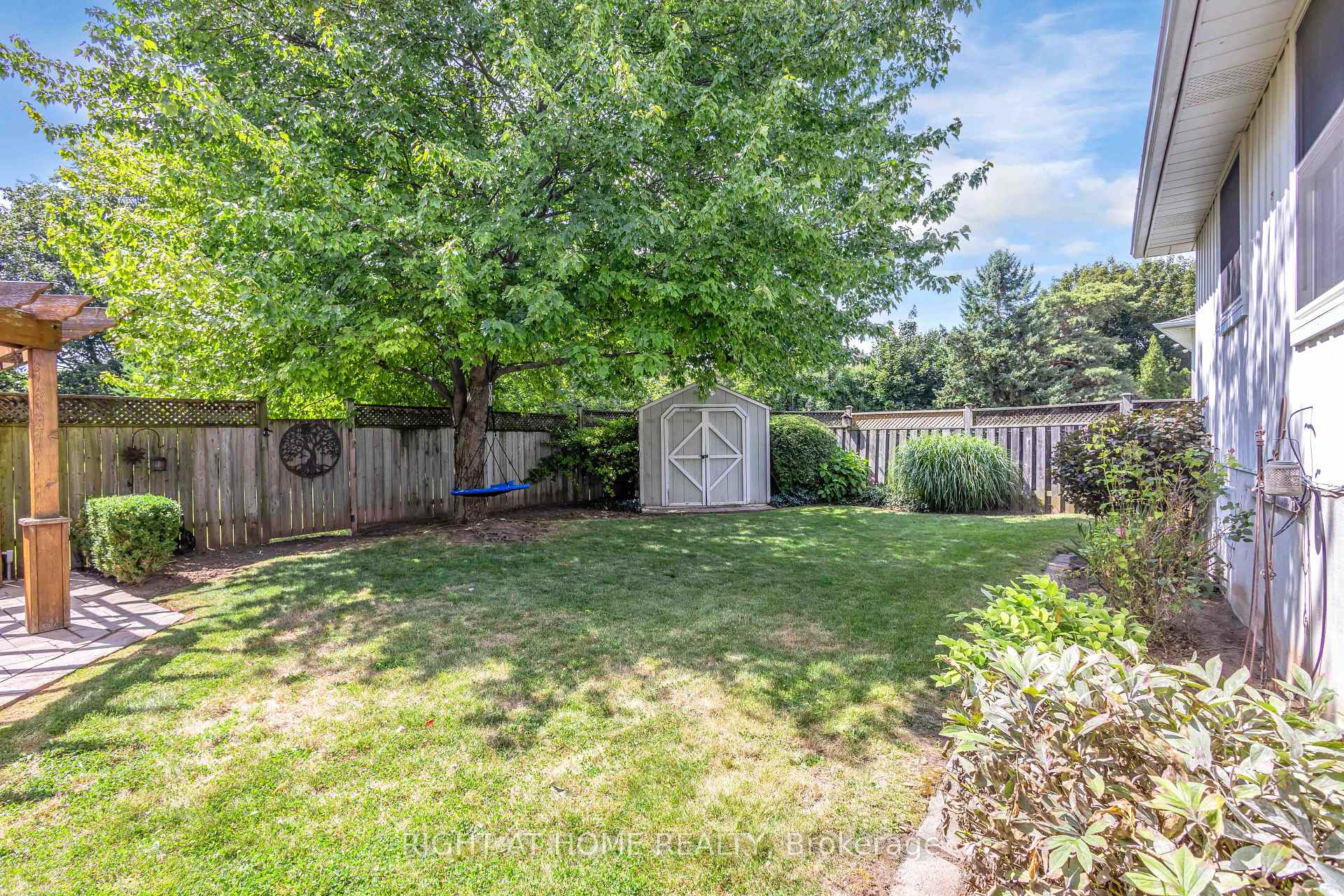 Photo 34 of 1432 Dewbourne Crescent, Burlington, Palmer — HOMEH