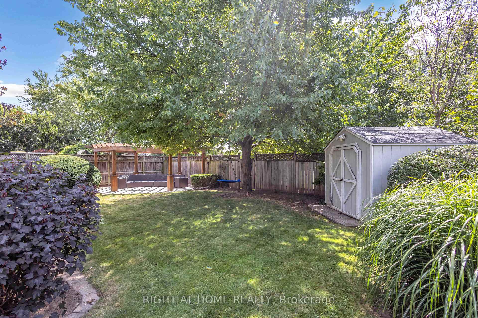 Photo 38 of 1432 Dewbourne Crescent, Burlington, Palmer — HOMEH