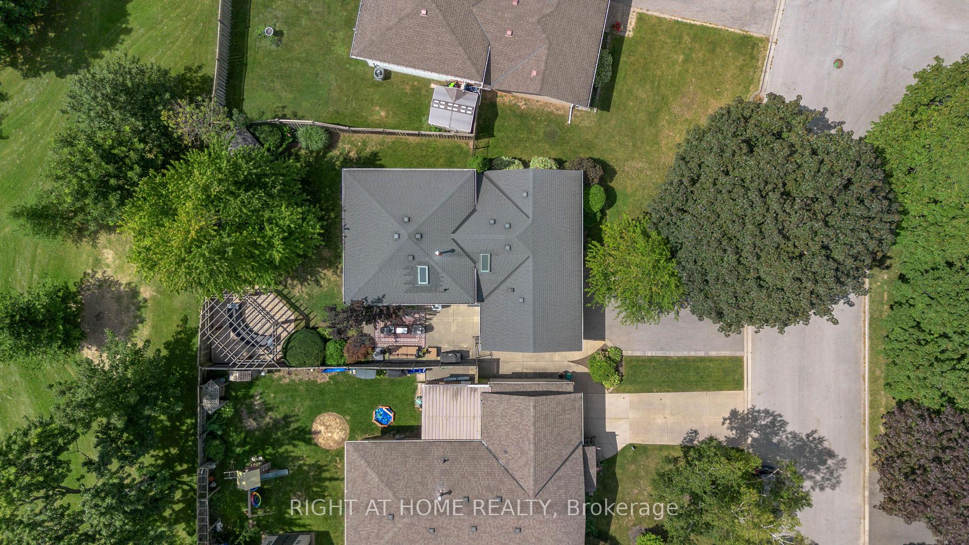 Photo 45 of 1432 Dewbourne Crescent, Burlington, Palmer — HOMEH