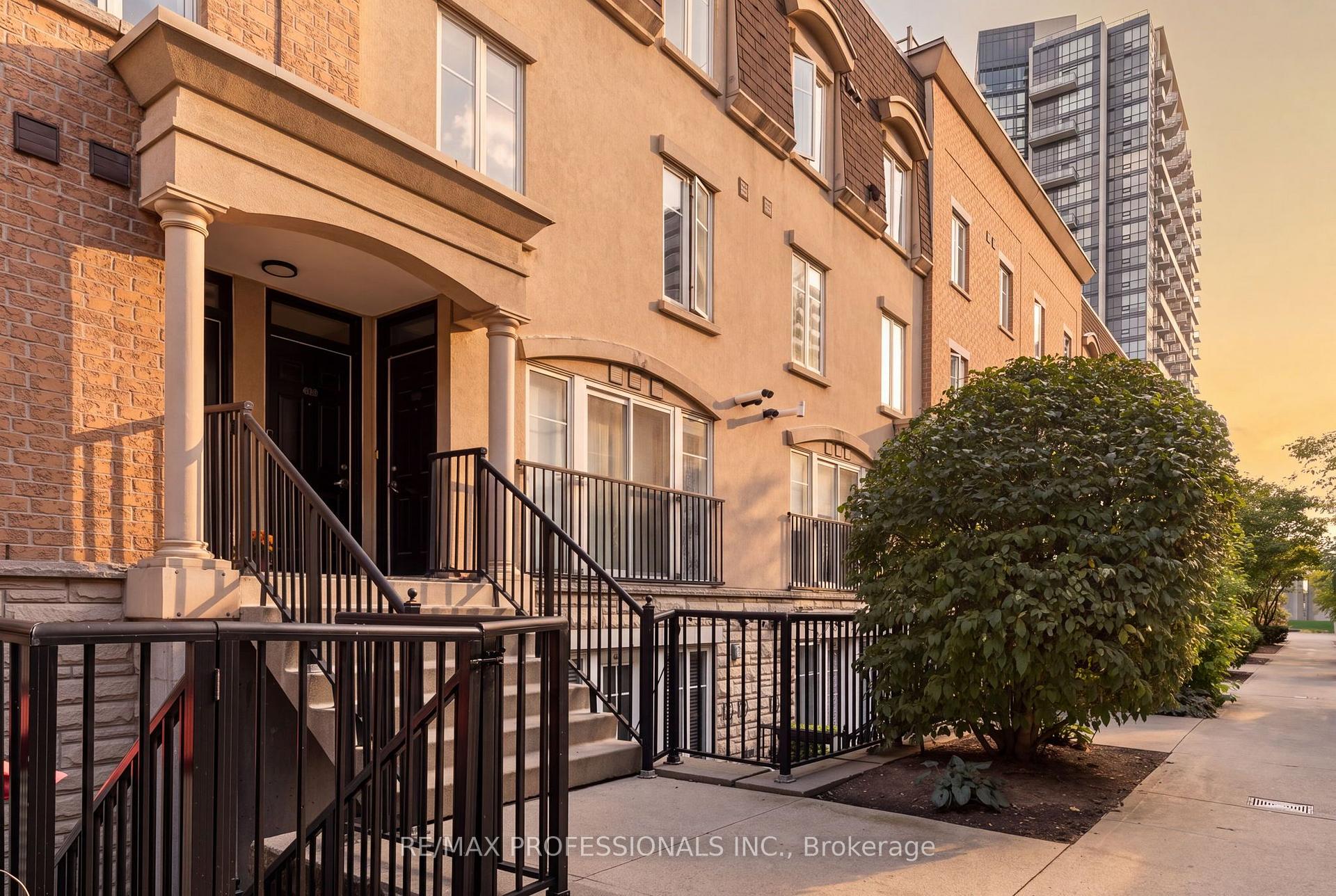 Photo 2 of Unit 439, 34 Western Battery Road, Toronto, Niagara — HOMEH