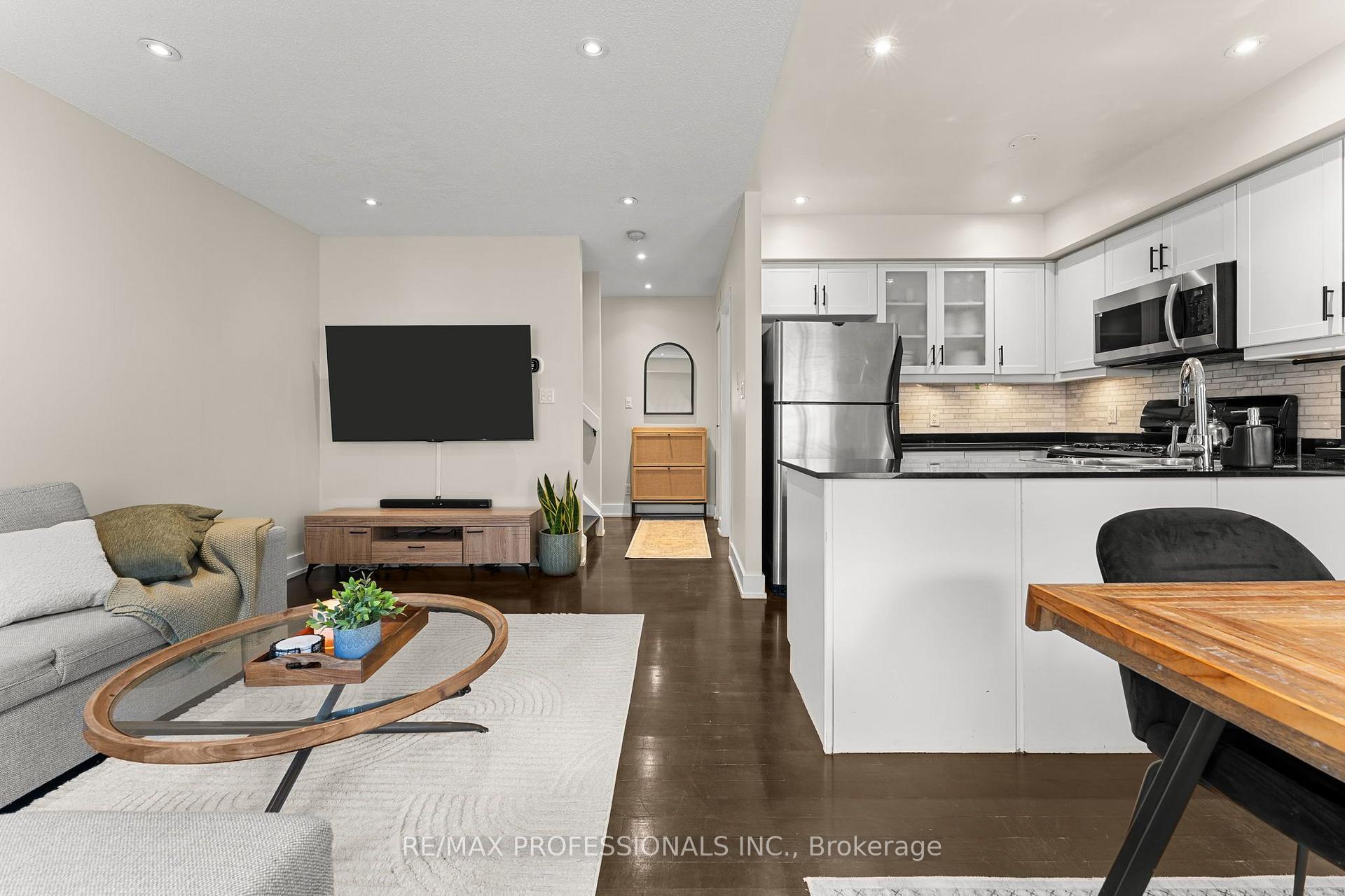 Photo 5 of Unit 439, 34 Western Battery Road, Toronto, Niagara — HOMEH