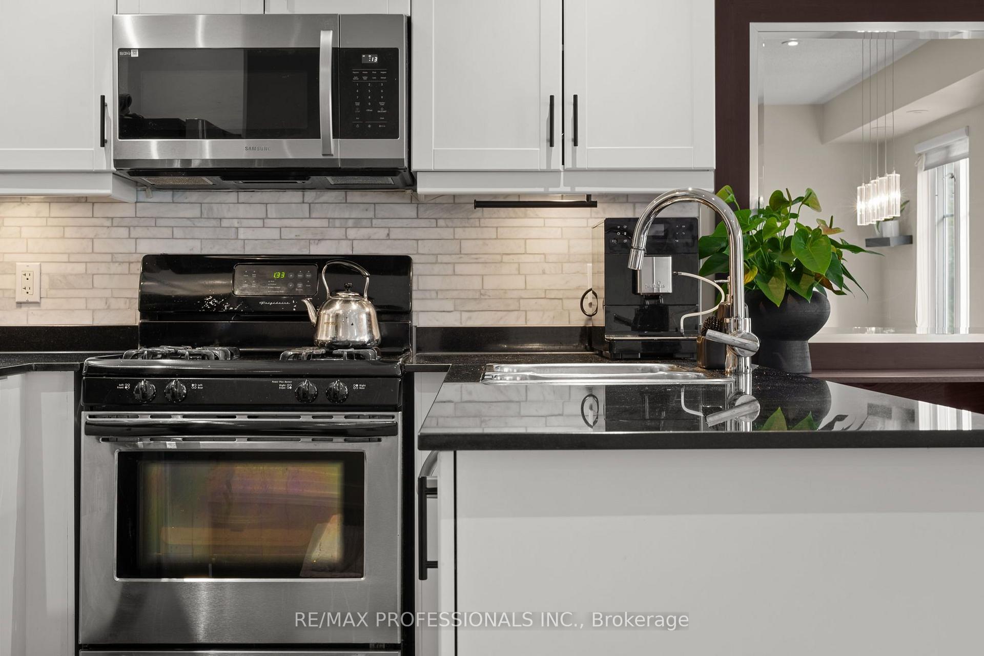 Photo 8 of Unit 439, 34 Western Battery Road, Toronto, Niagara — HOMEH