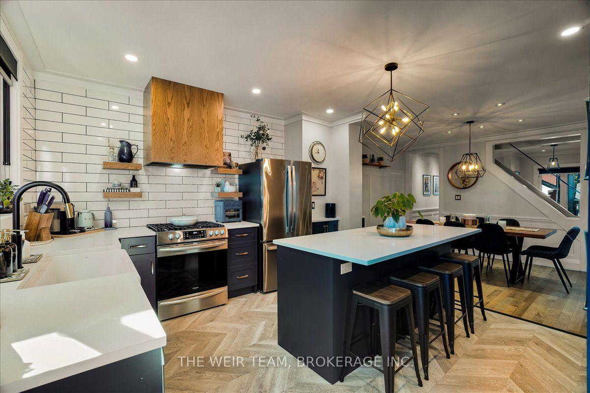 Photo 10 of 13 Amroth Avenue, Toronto, East End-Danforth — HOMEH