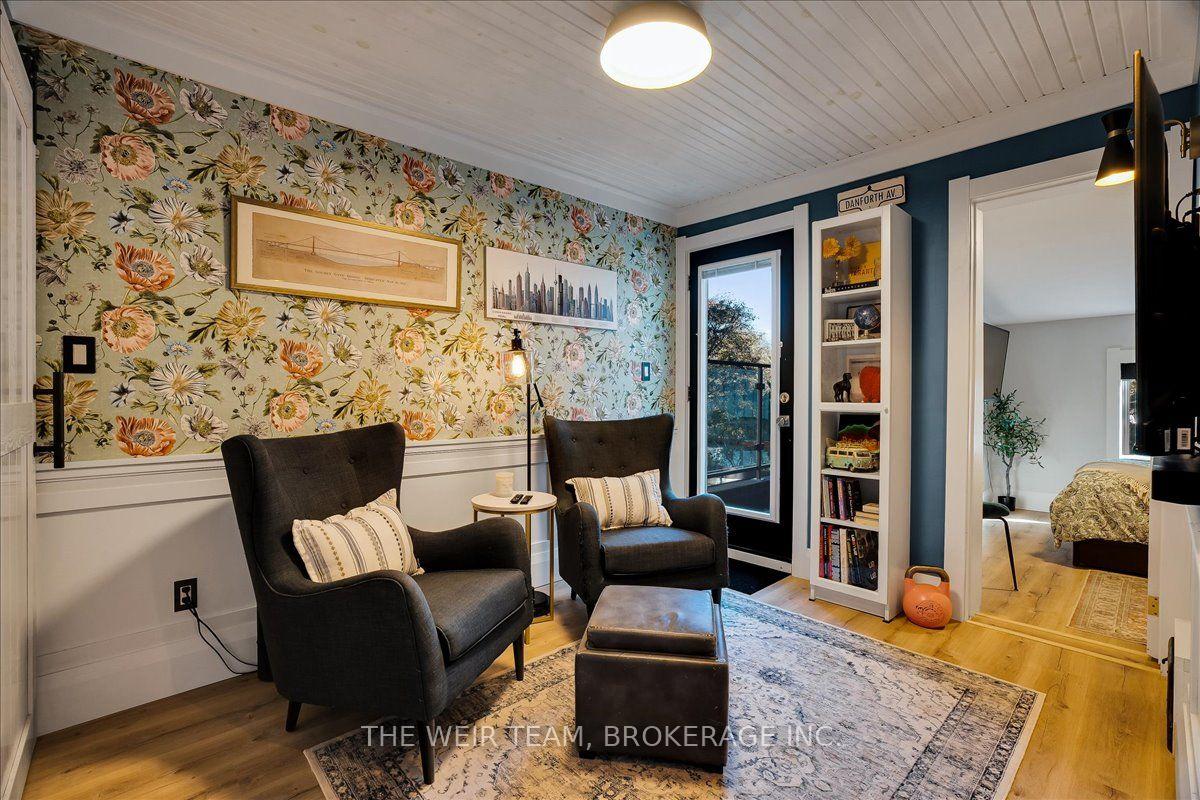 Photo 13 of 13 Amroth Avenue, Toronto, East End-Danforth — HOMEH