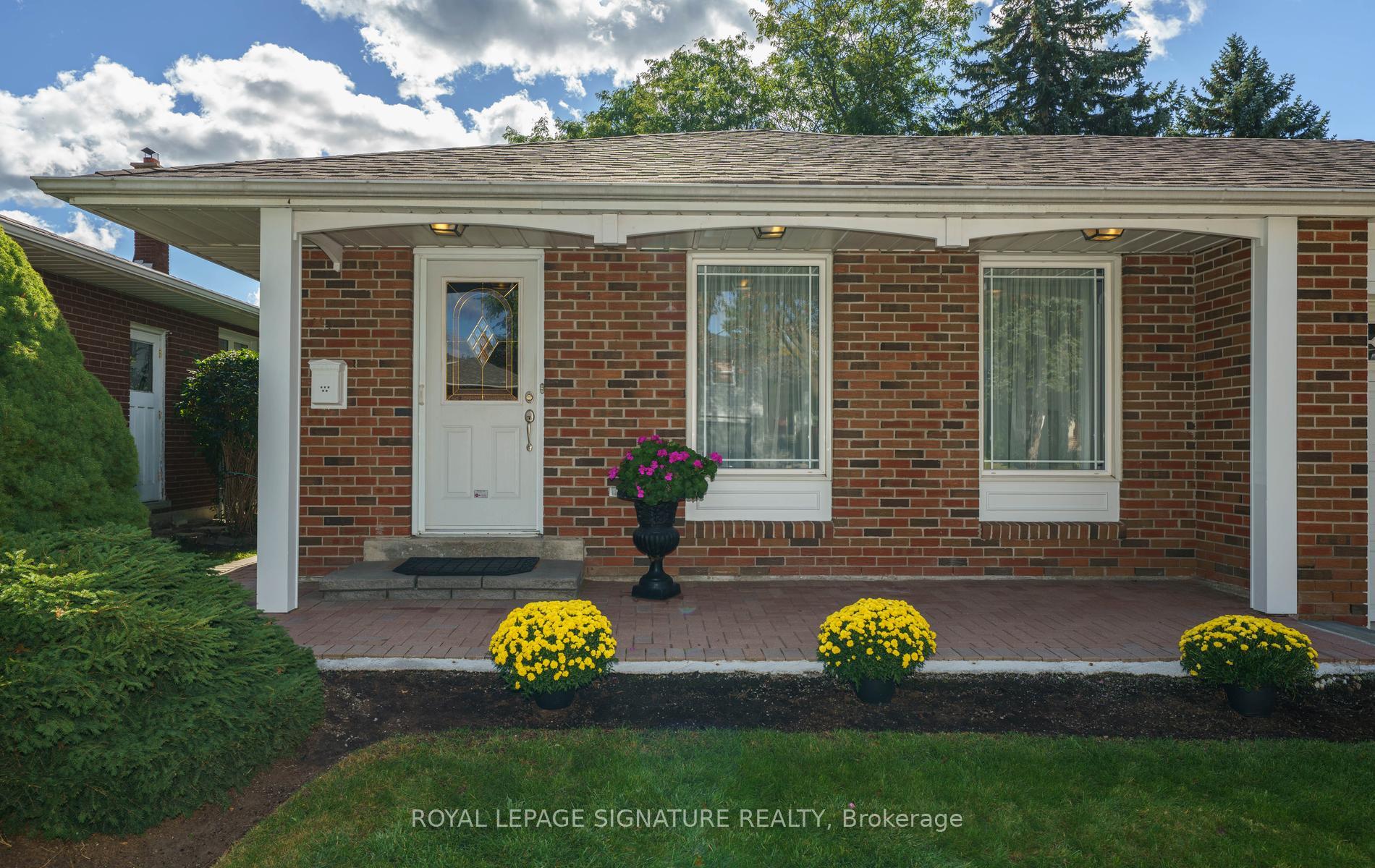 Photo 4 of 29 Fluellen Drive, Scarborough, L'Amoreaux — HOMEH