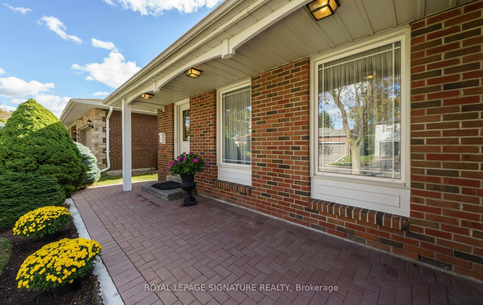 Photo 6 of 29 Fluellen Drive, Scarborough, L'Amoreaux — HOMEH