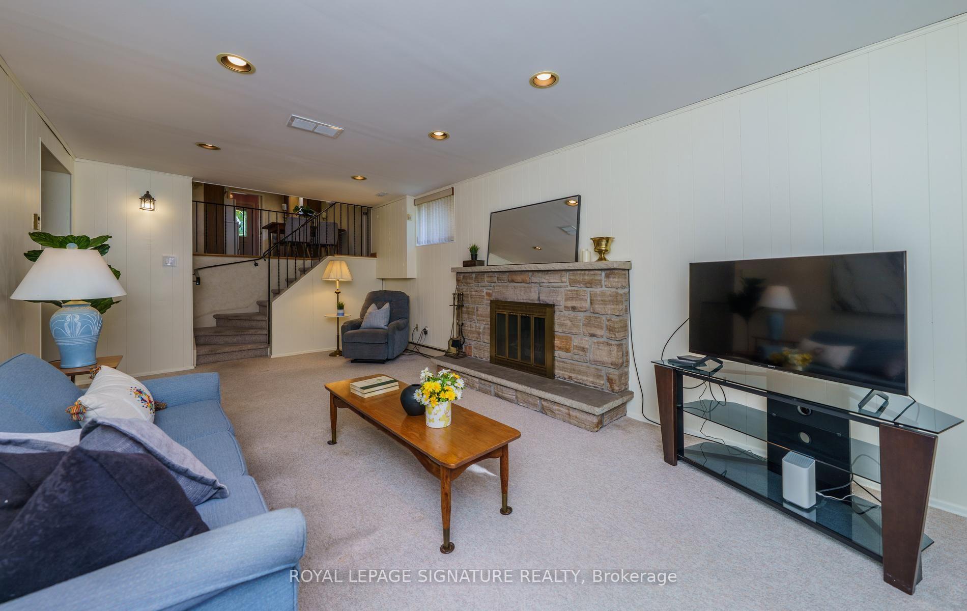 Photo 17 of 29 Fluellen Drive, Scarborough, L'Amoreaux — HOMEH