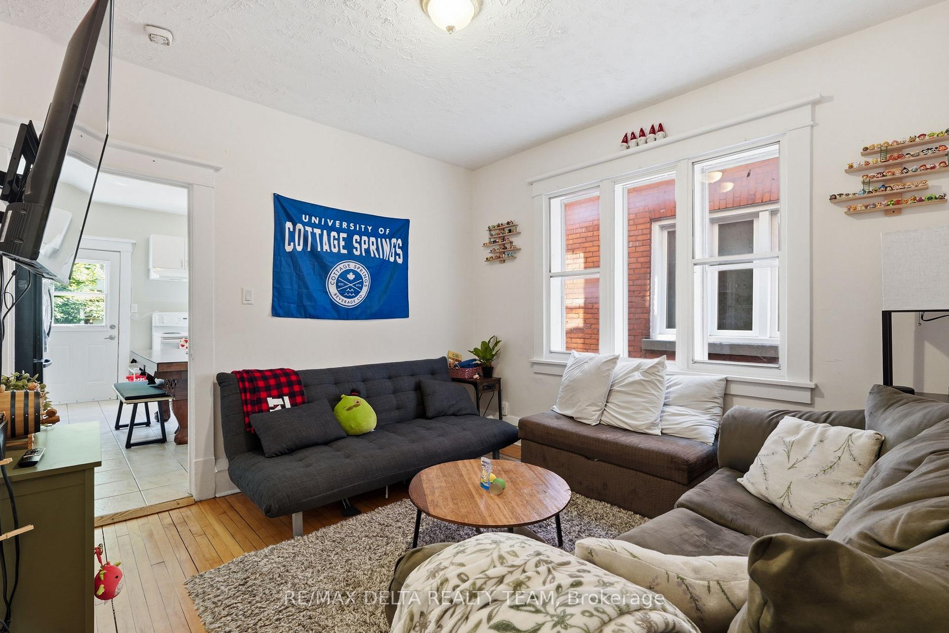 Photo 7 of 181 Goulburn Avenue, Ottawa, Sandy Hill — HOMEH