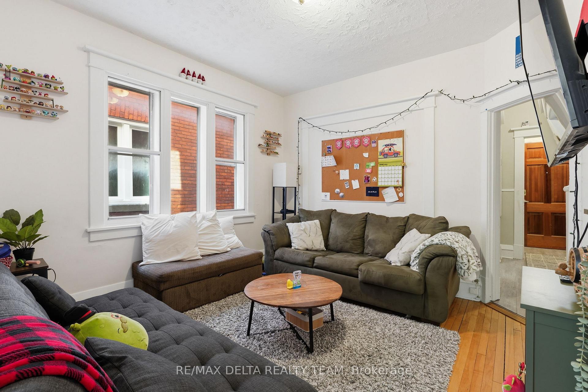Photo 8 of 181 Goulburn Avenue, Ottawa, Sandy Hill — HOMEH