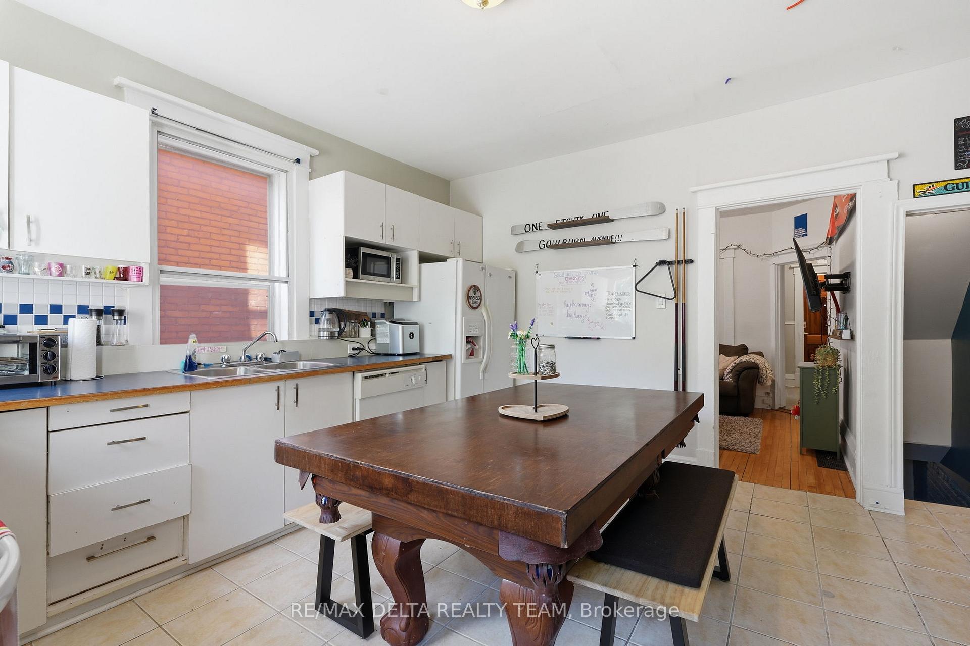 Photo 13 of 181 Goulburn Avenue, Ottawa, Sandy Hill — HOMEH
