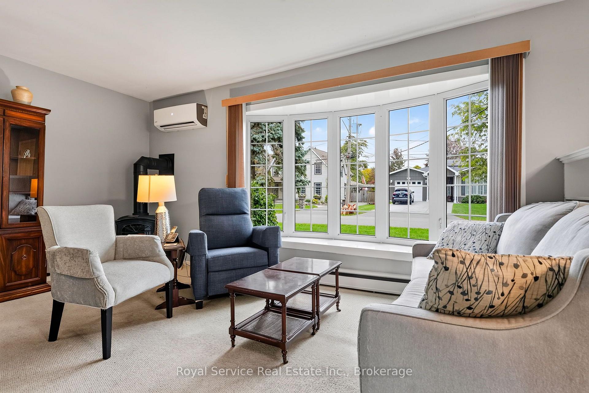 Photo 2 of 229 Water Street, Cobourg — HOMEH
