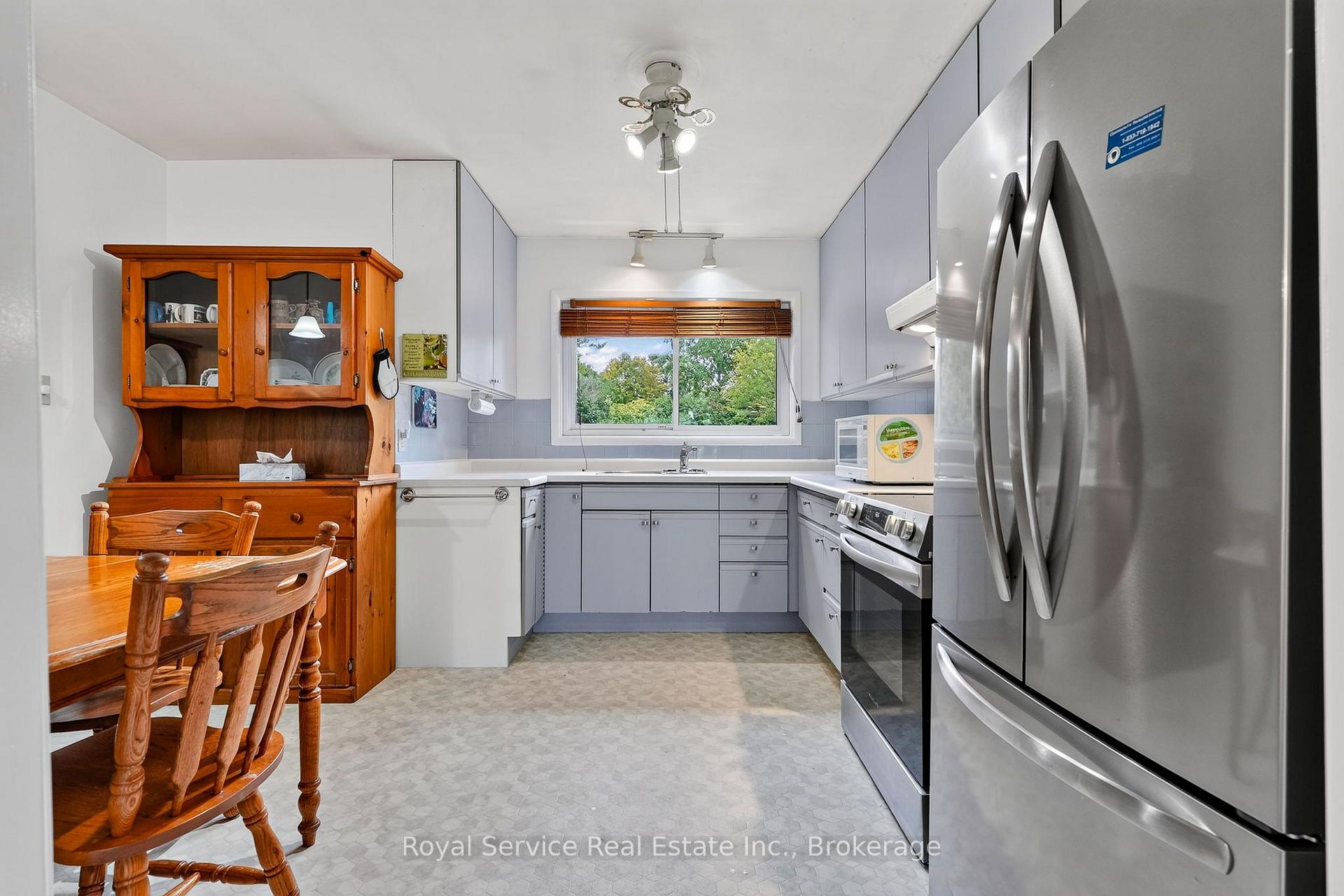 Photo 6 of 229 Water Street, Cobourg — HOMEH