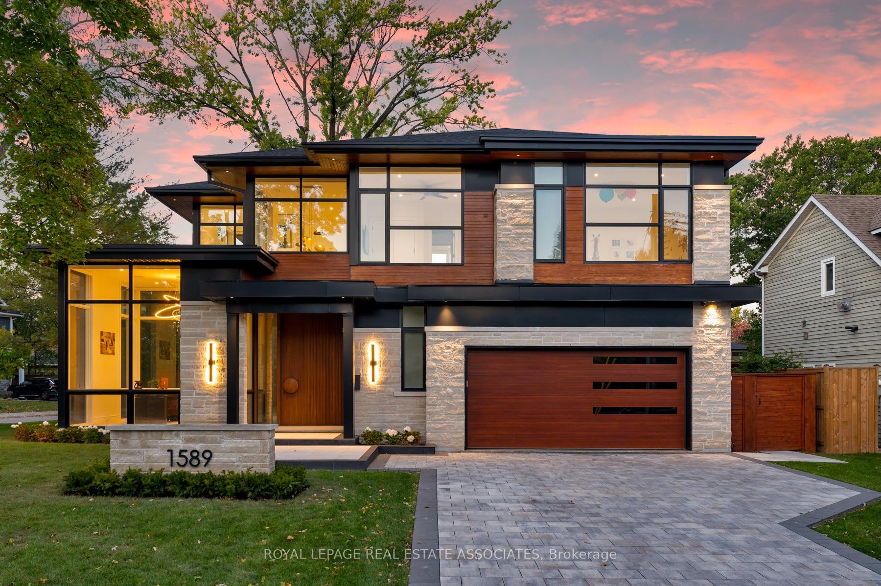 Photo of 1589 Glenhill Crescent