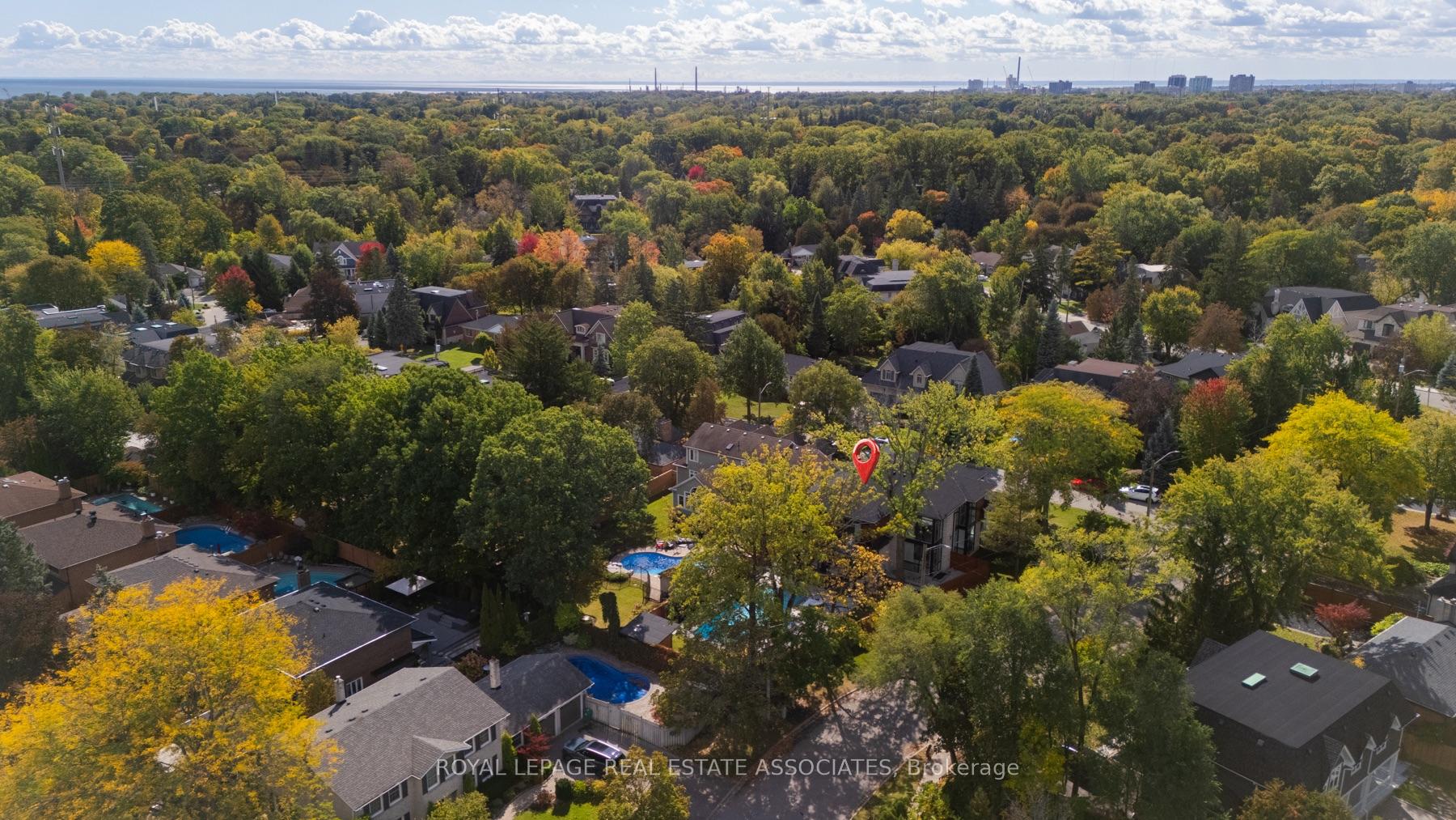 Photo 48 of 1589 Glenhill Crescent, Mississauga, Lorne Park — HOMEH