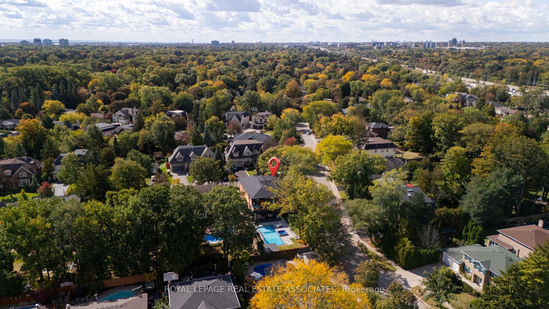 Photo 49 of 1589 Glenhill Crescent, Mississauga, Lorne Park — HOMEH
