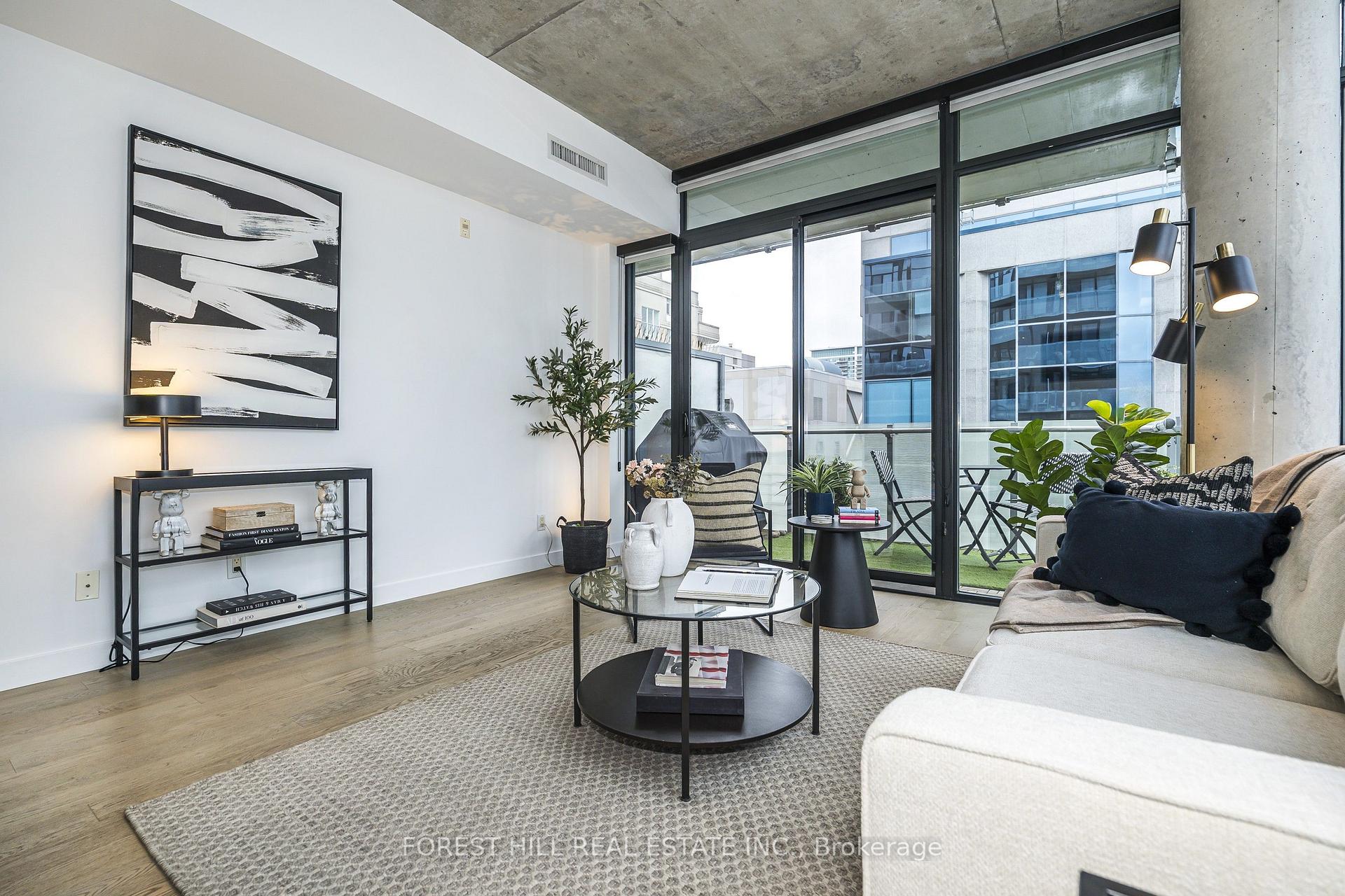 Photo 2 of Unit 611, 25 Stafford Street, Toronto, Niagara — HOMEH