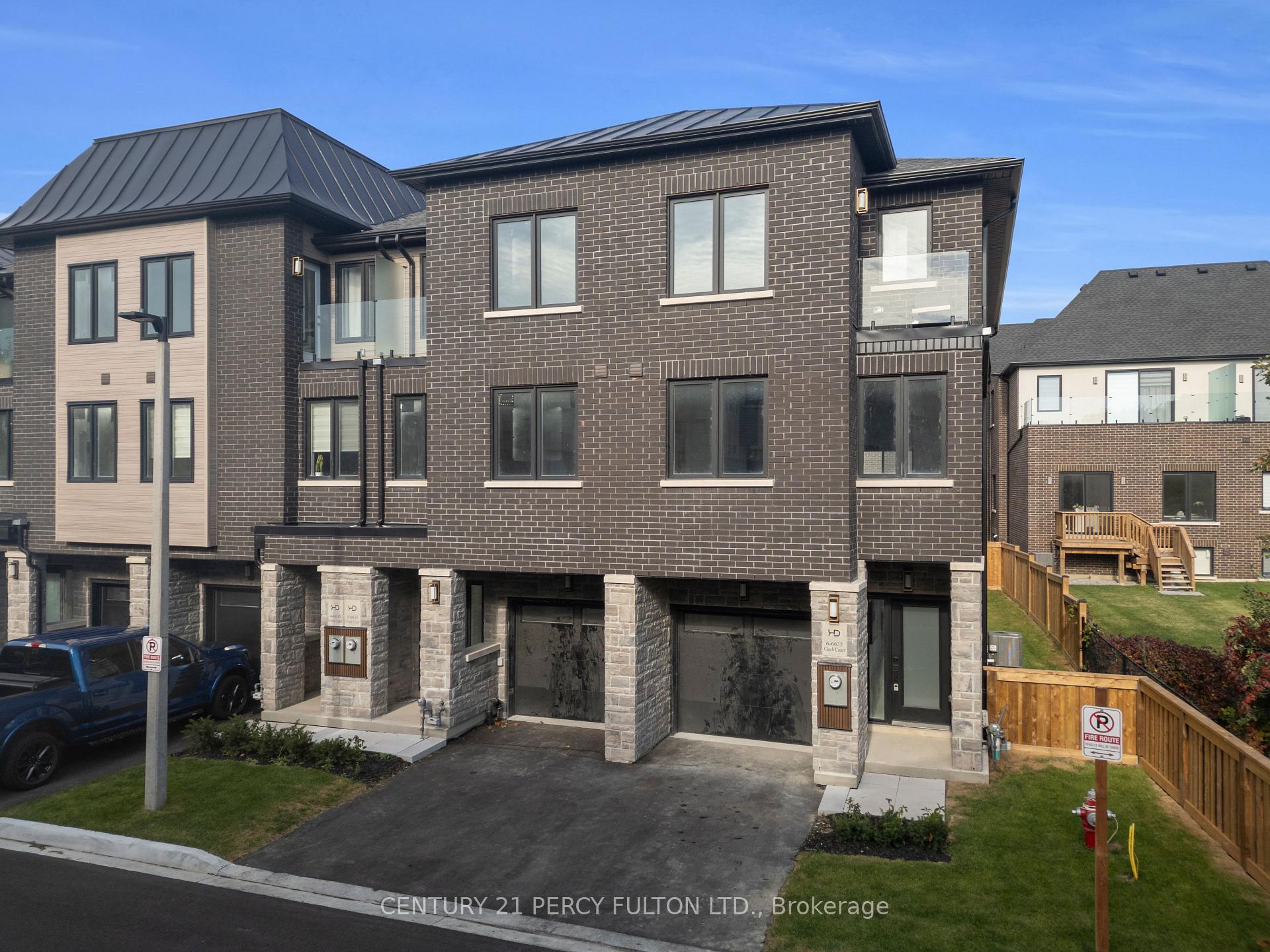 Photo 2 of Unit 6, 6635 Clock Court, Mississauga, Meadowvale — HOMEH