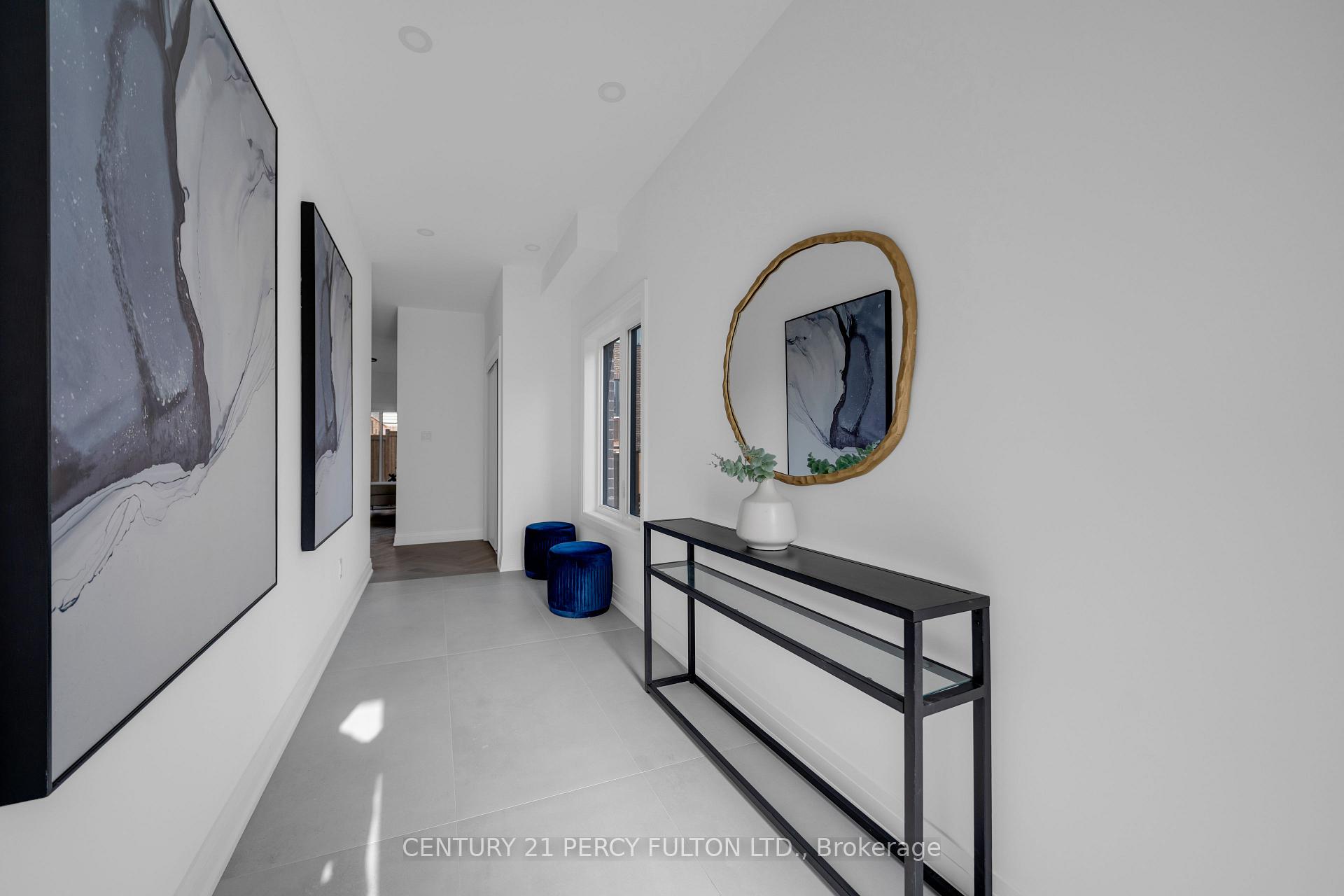Photo 5 of Unit 6, 6635 Clock Court, Mississauga, Meadowvale — HOMEH