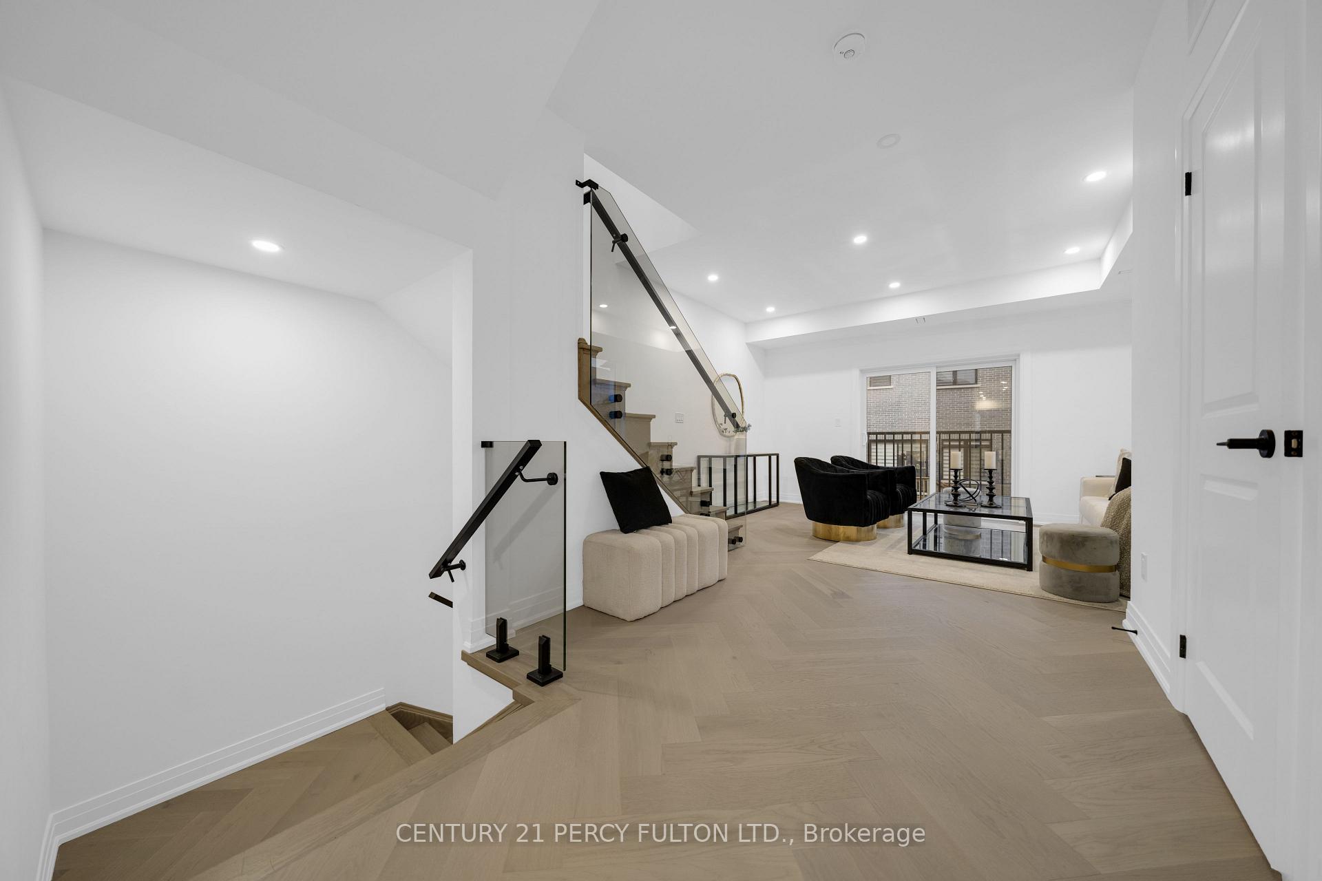 Photo 10 of Unit 6, 6635 Clock Court, Mississauga, Meadowvale — HOMEH