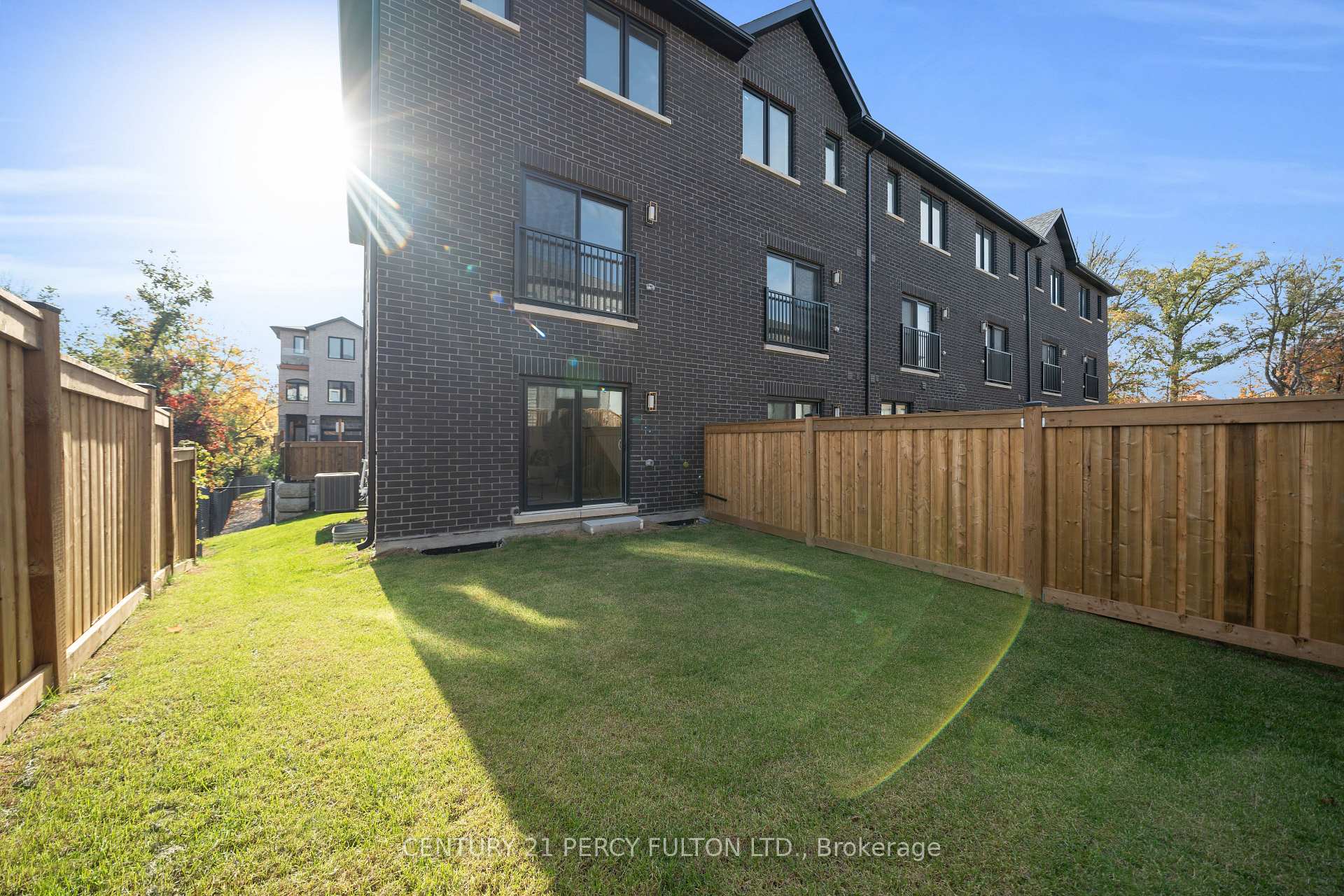 Photo 38 of Unit 6, 6635 Clock Court, Mississauga, Meadowvale — HOMEH