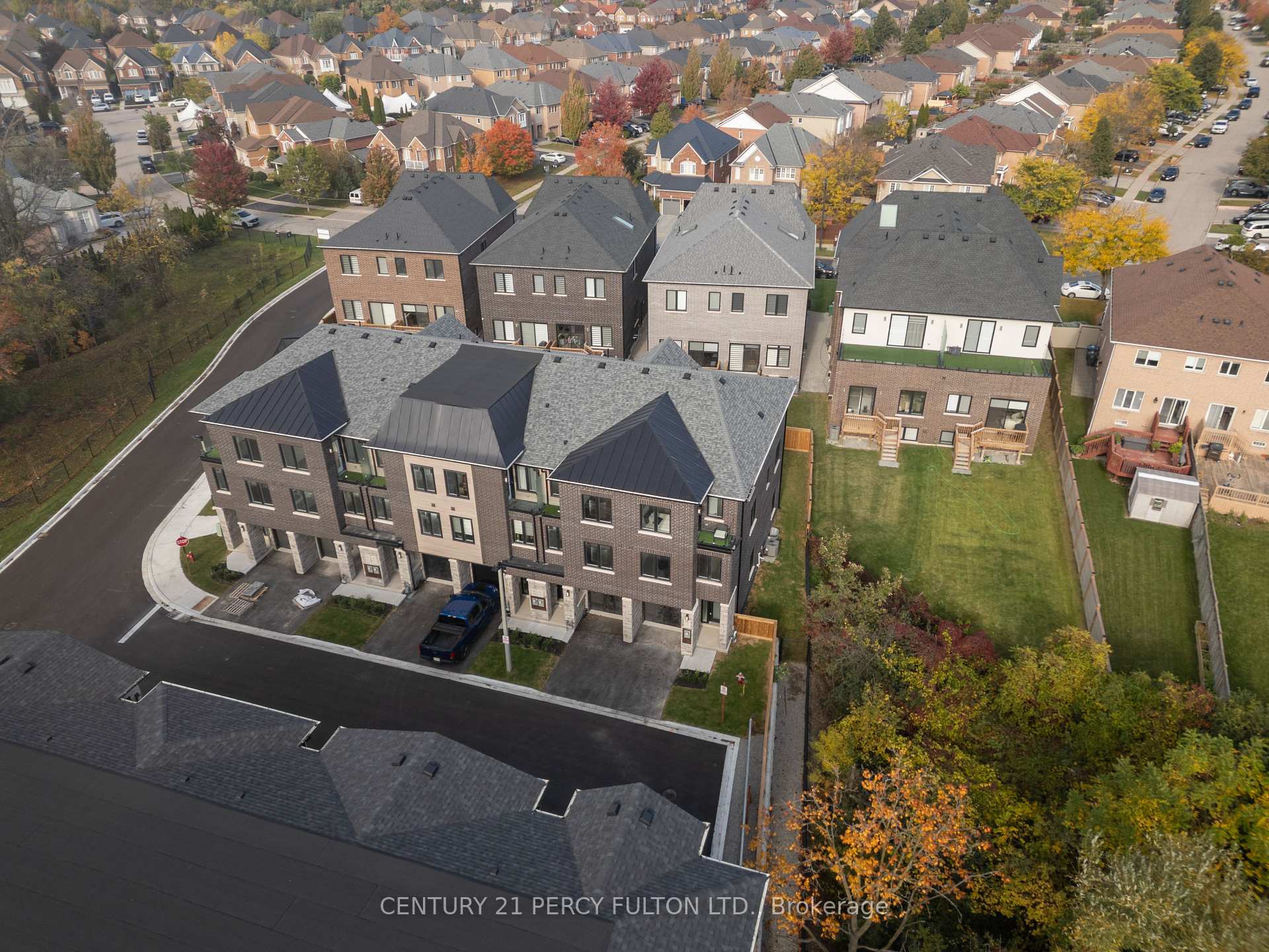 Photo 41 of Unit 6, 6635 Clock Court, Mississauga, Meadowvale — HOMEH