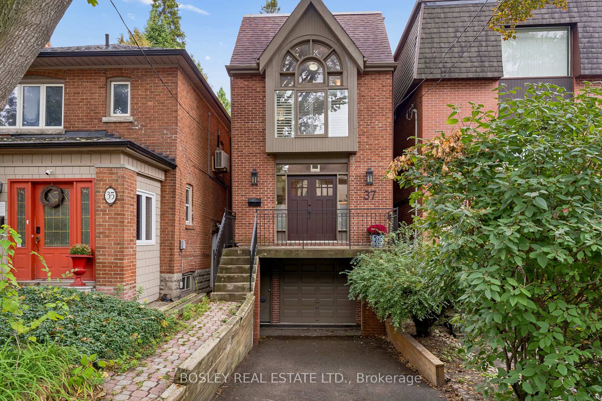 Photo of 37 Hillsview Avenue