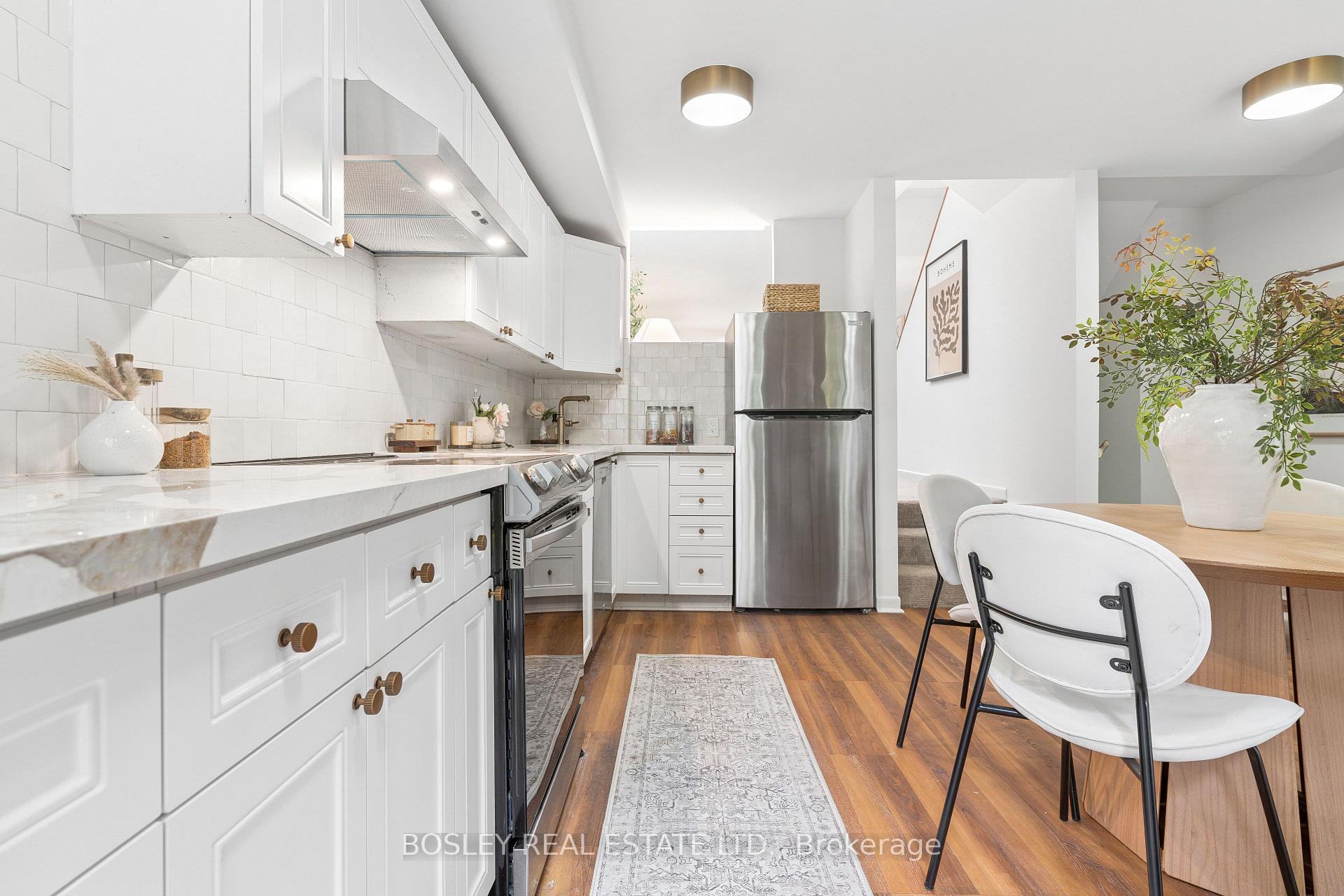 Photo 11 of 37 Hillsview Avenue, Toronto, High Park North — HOMEH
