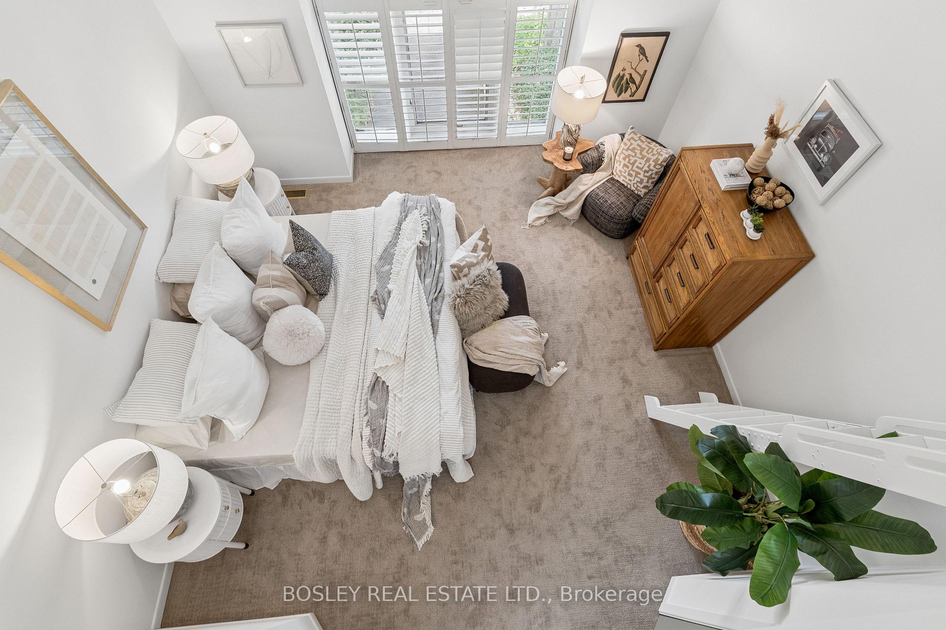 Photo 21 of 37 Hillsview Avenue, Toronto, High Park North — HOMEH
