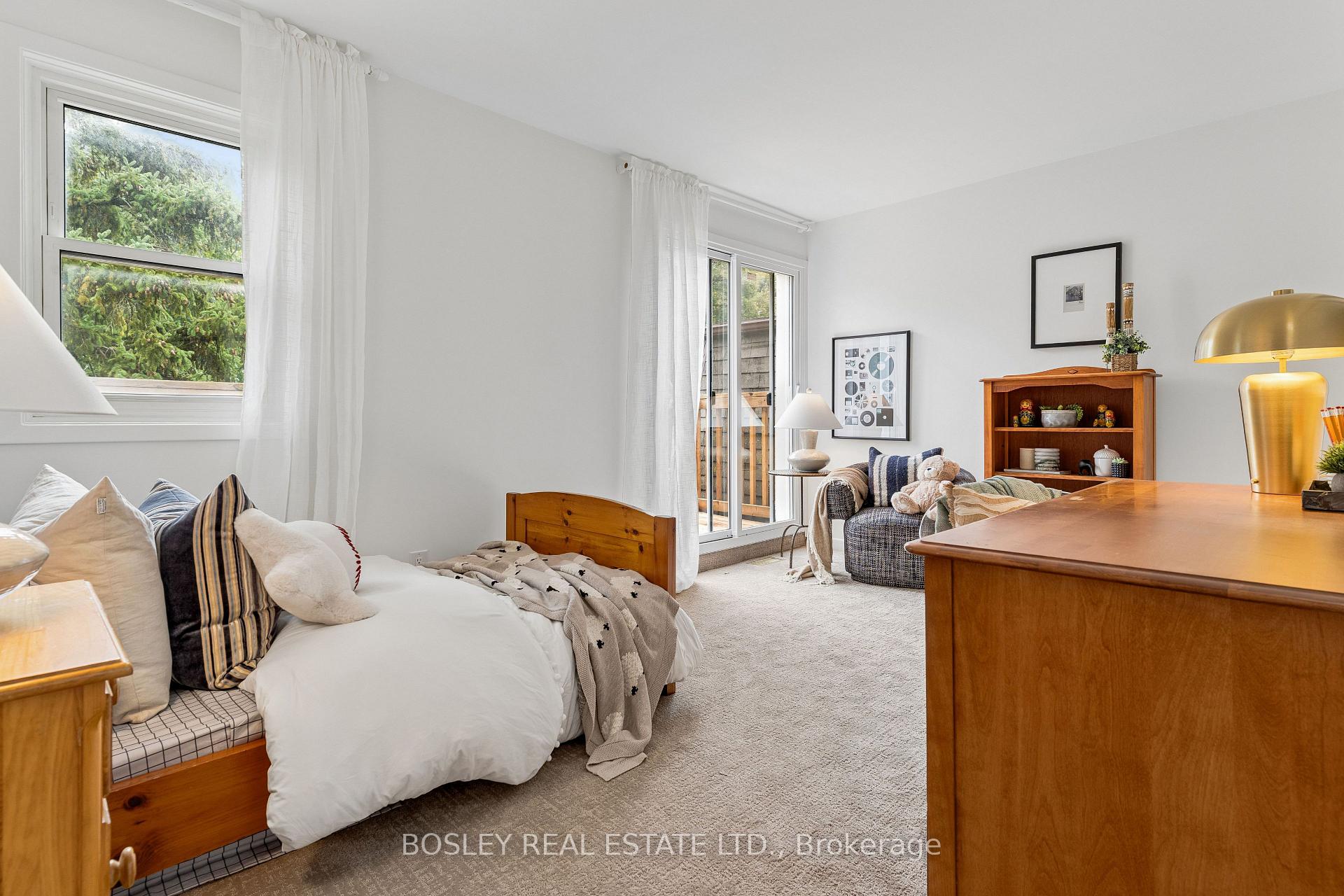 Photo 23 of 37 Hillsview Avenue, Toronto, High Park North — HOMEH