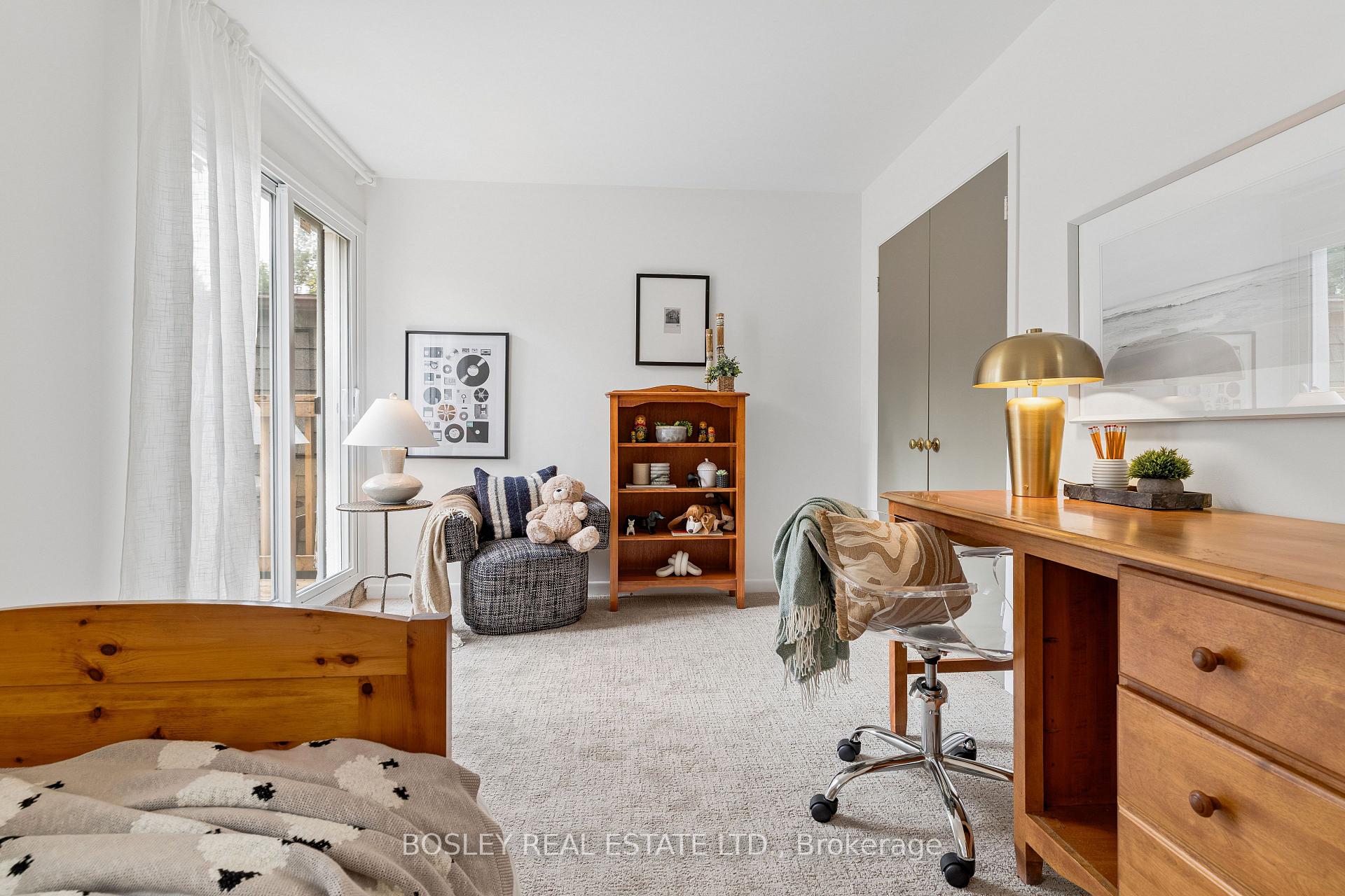 Photo 24 of 37 Hillsview Avenue, Toronto, High Park North — HOMEH