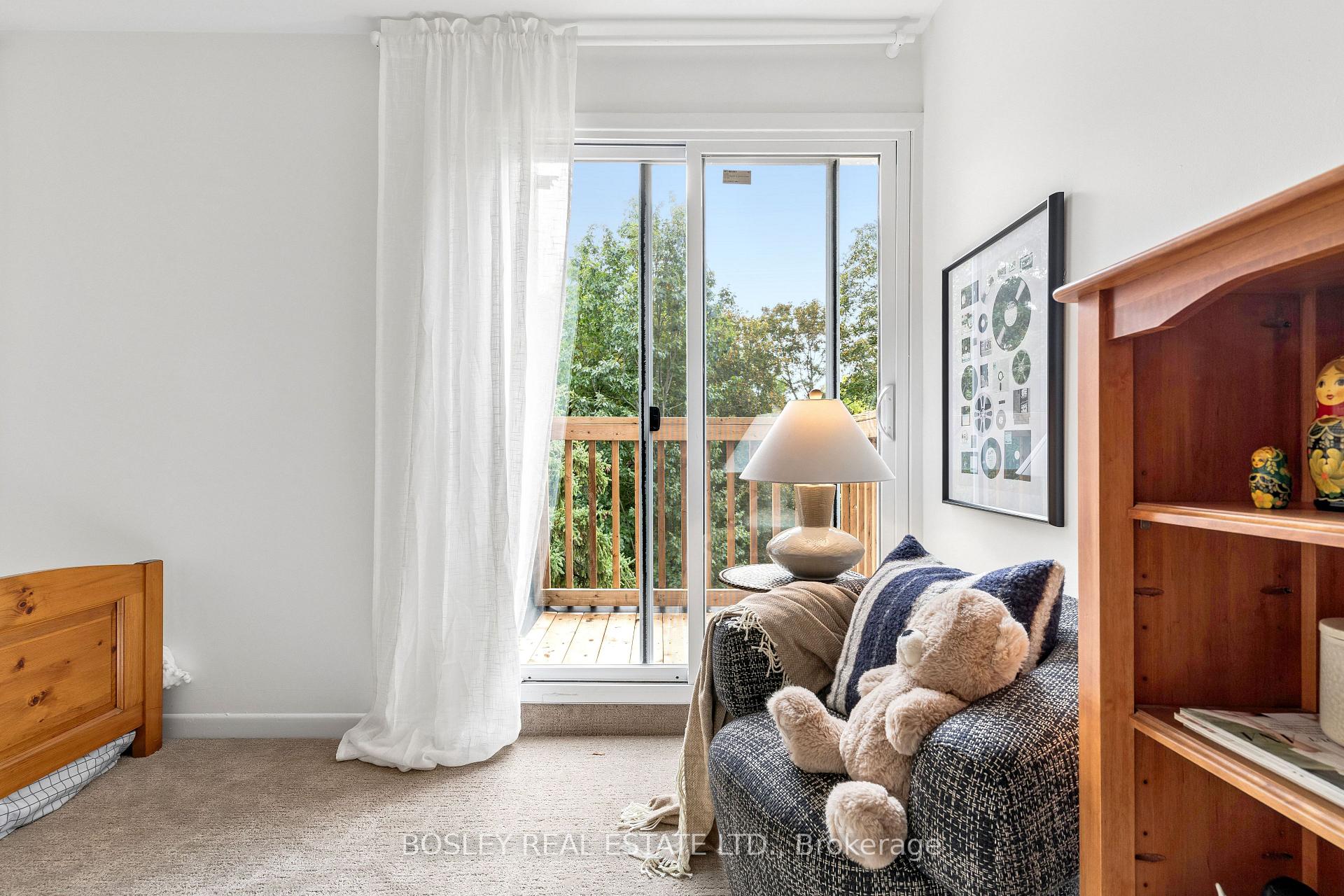 Photo 25 of 37 Hillsview Avenue, Toronto, High Park North — HOMEH
