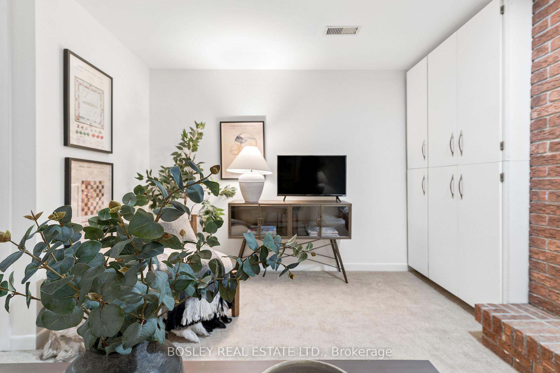 Photo 35 of 37 Hillsview Avenue, Toronto, High Park North — HOMEH