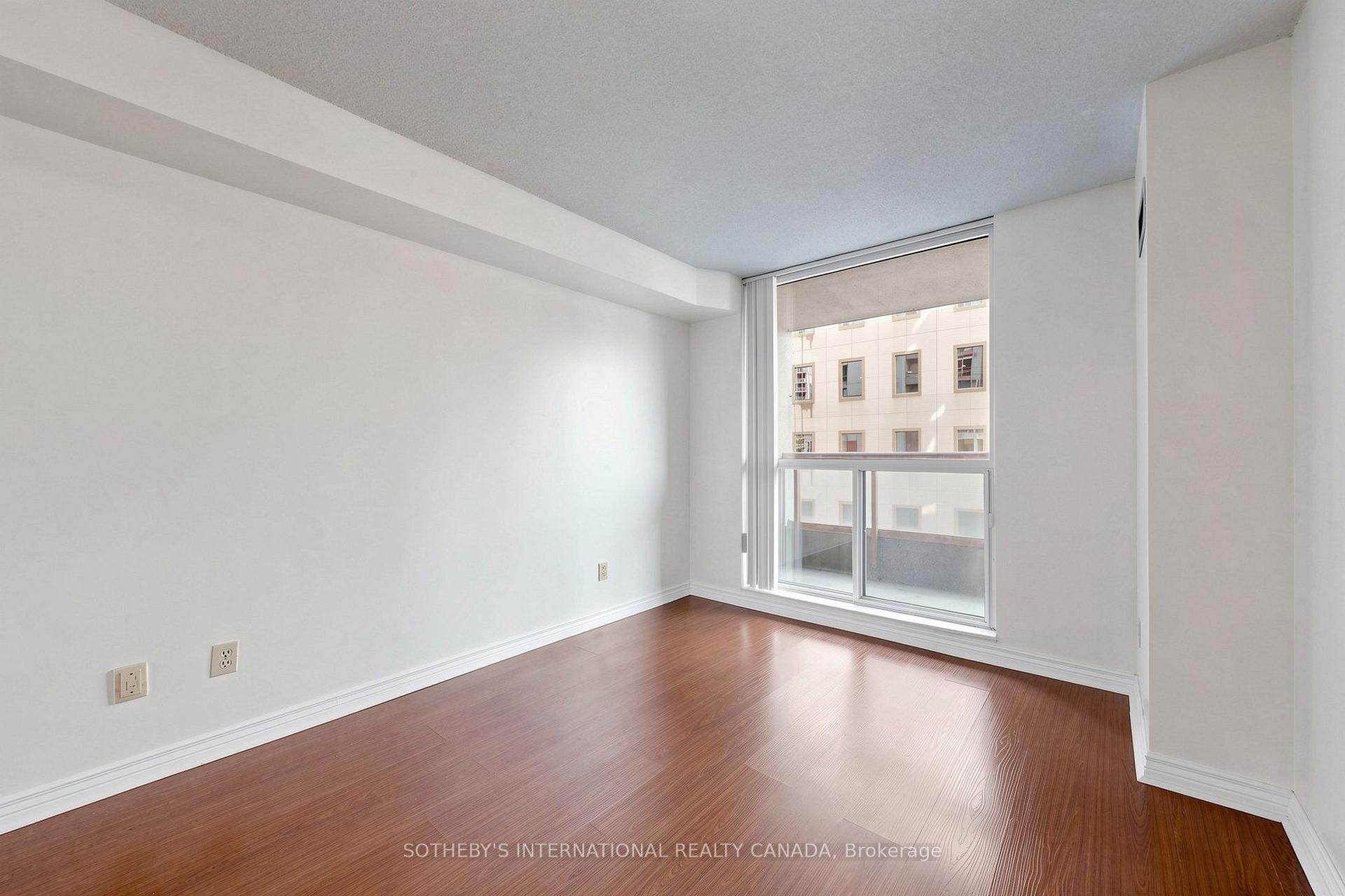 Photo 13 of Unit 502, 736 Bay Street, Toronto, Bay Street Corridor — HOMEH